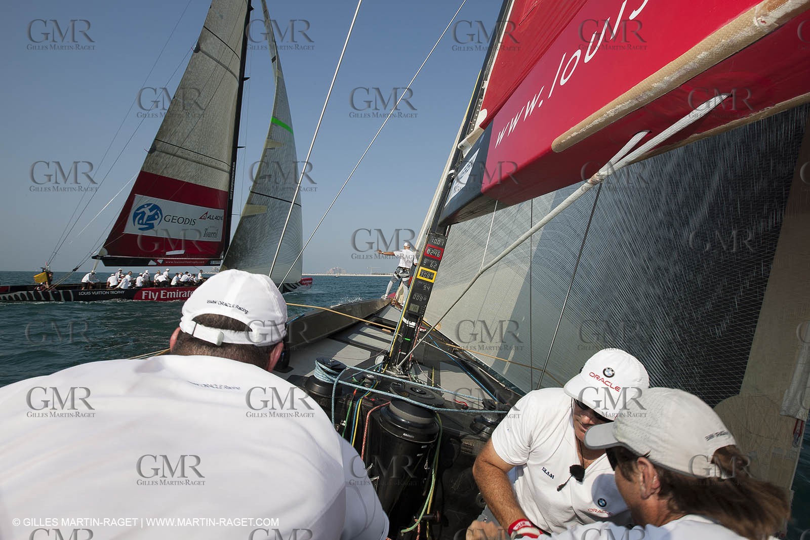 14 11 2010 - Dubai (UAE) - Dubai Louis Vuitton Trophy -  BMW ORACLE Racing - Training - Onboard Vs All 4 one