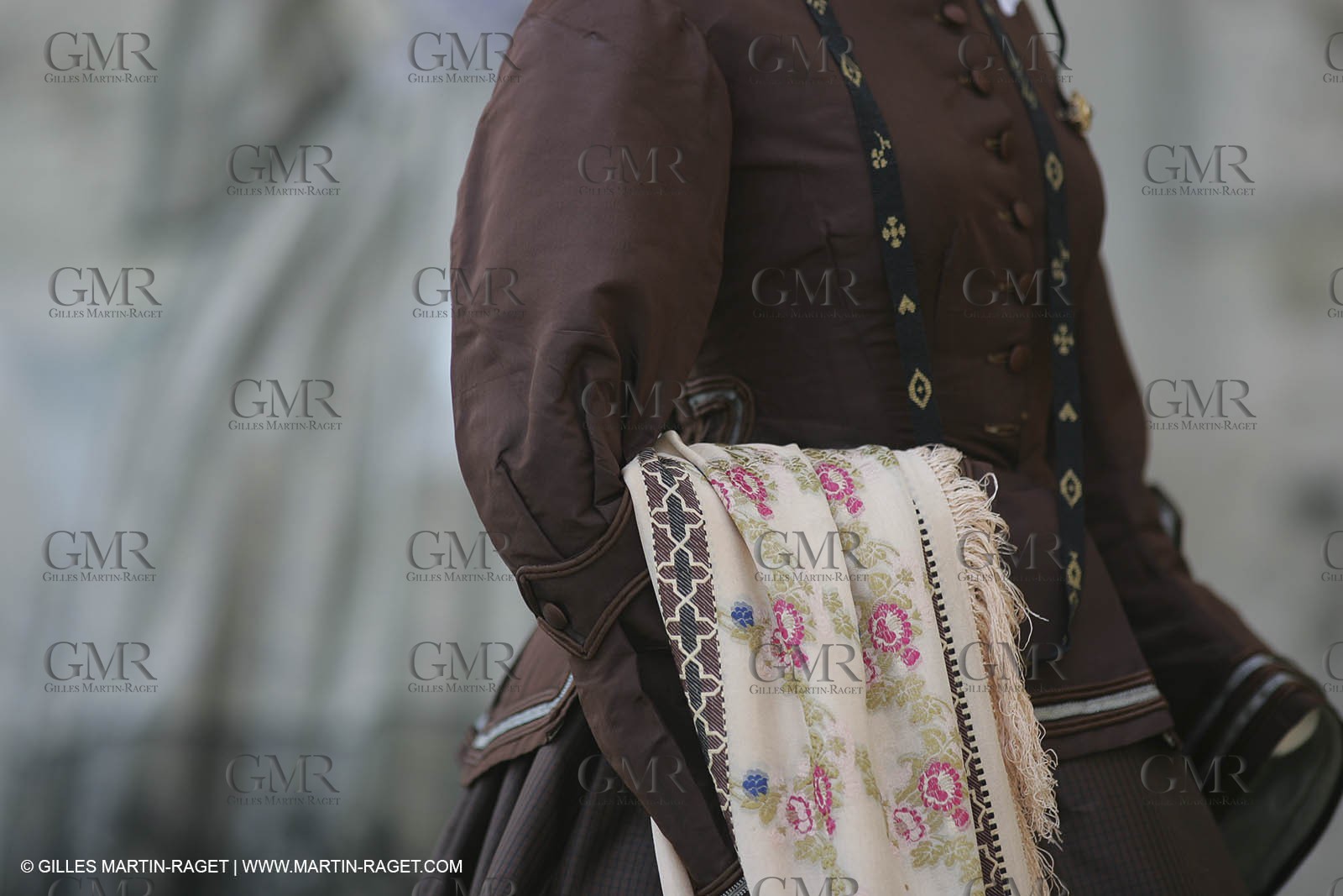 May 2004 - La Tour d'Aigues (FRA, 84) - Old costumes for women of the South exhibition