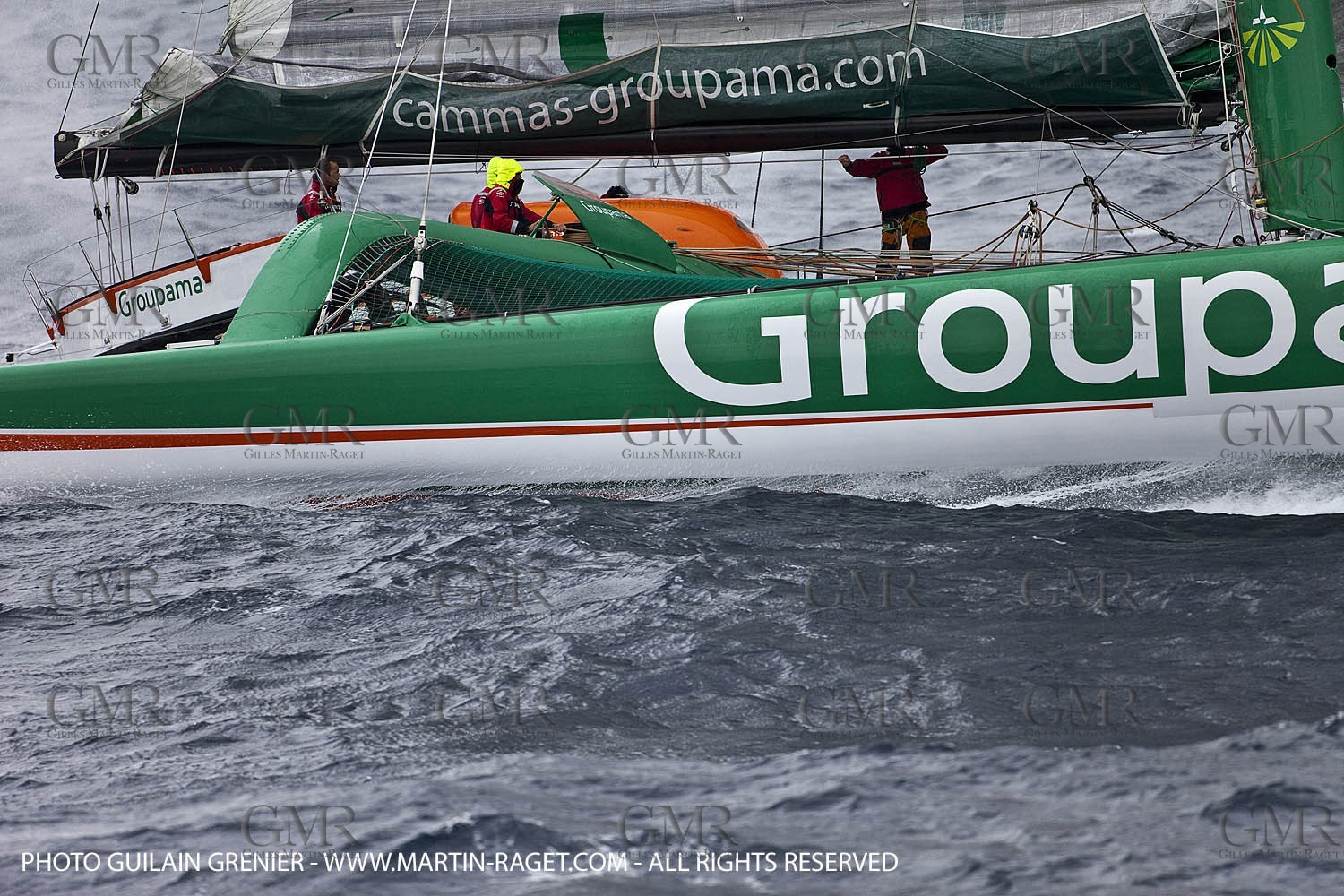 14 05 09 - Marseille - Record de la Méditerranée - Groupama 3 - Franck Cammas - G class - Départ de Marseille pour Carthage
