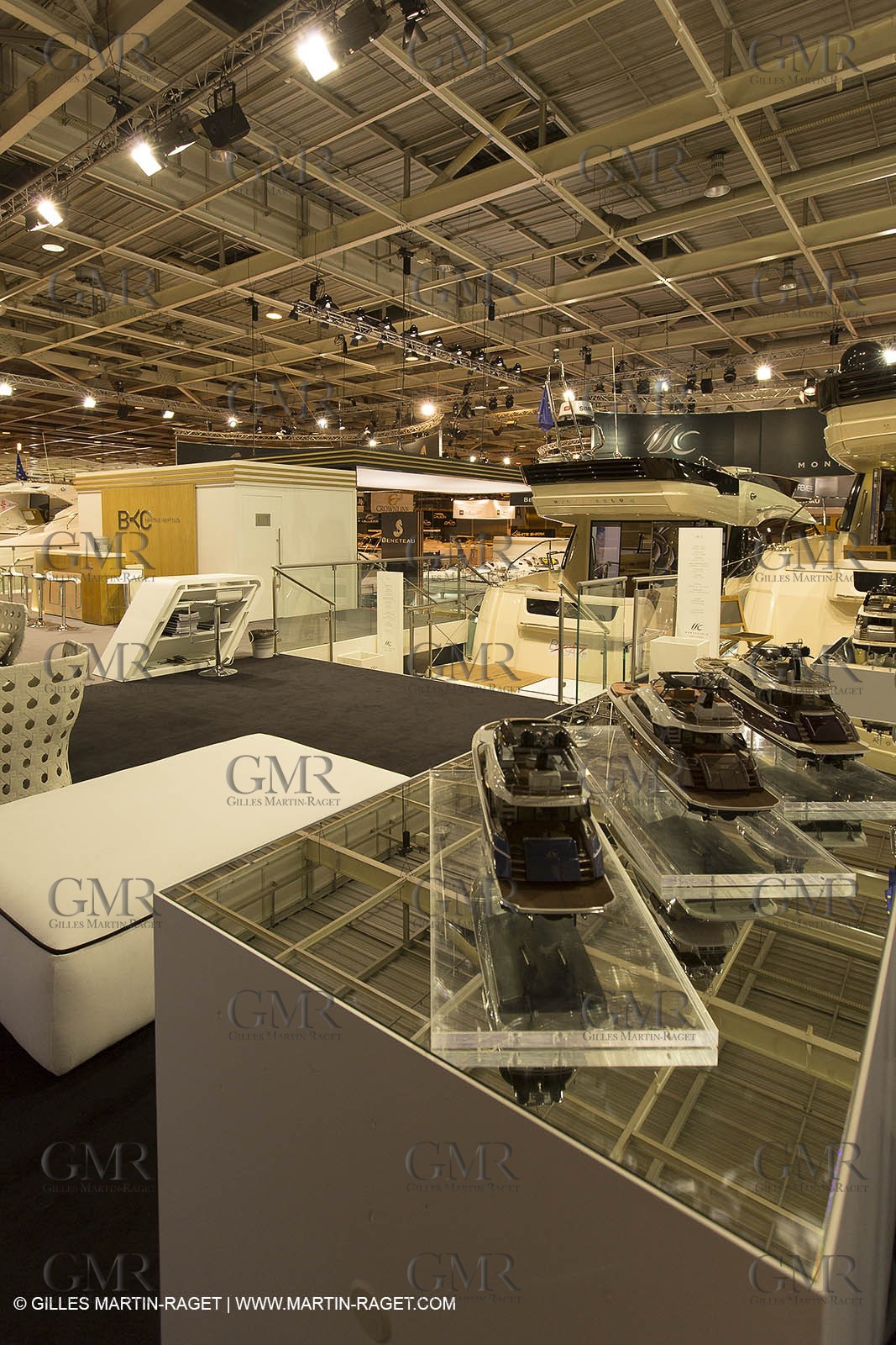 10 12 2013 - Paris (FRA,75) -Paris Boat Show - Beneteau booth