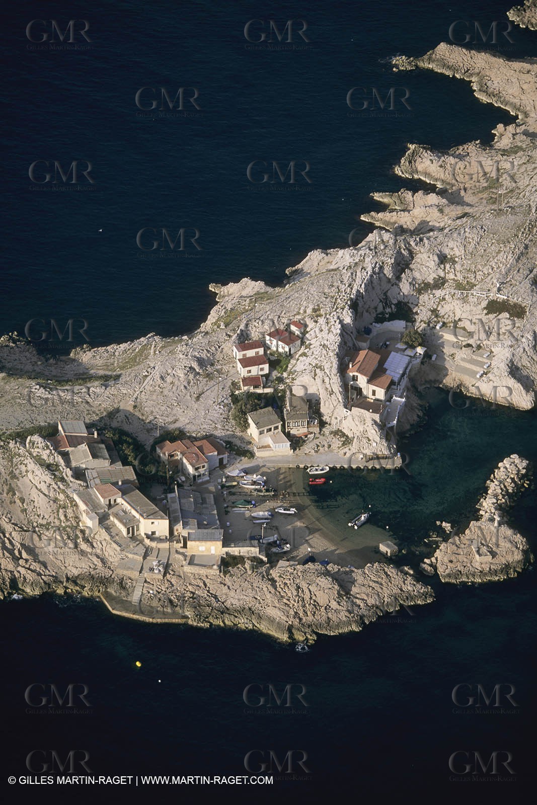 France, Provence, Les Calanques & Iles de Marseille, Baie des singes