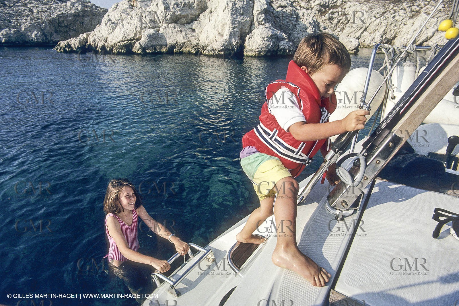 Sailing, cruising, people, children