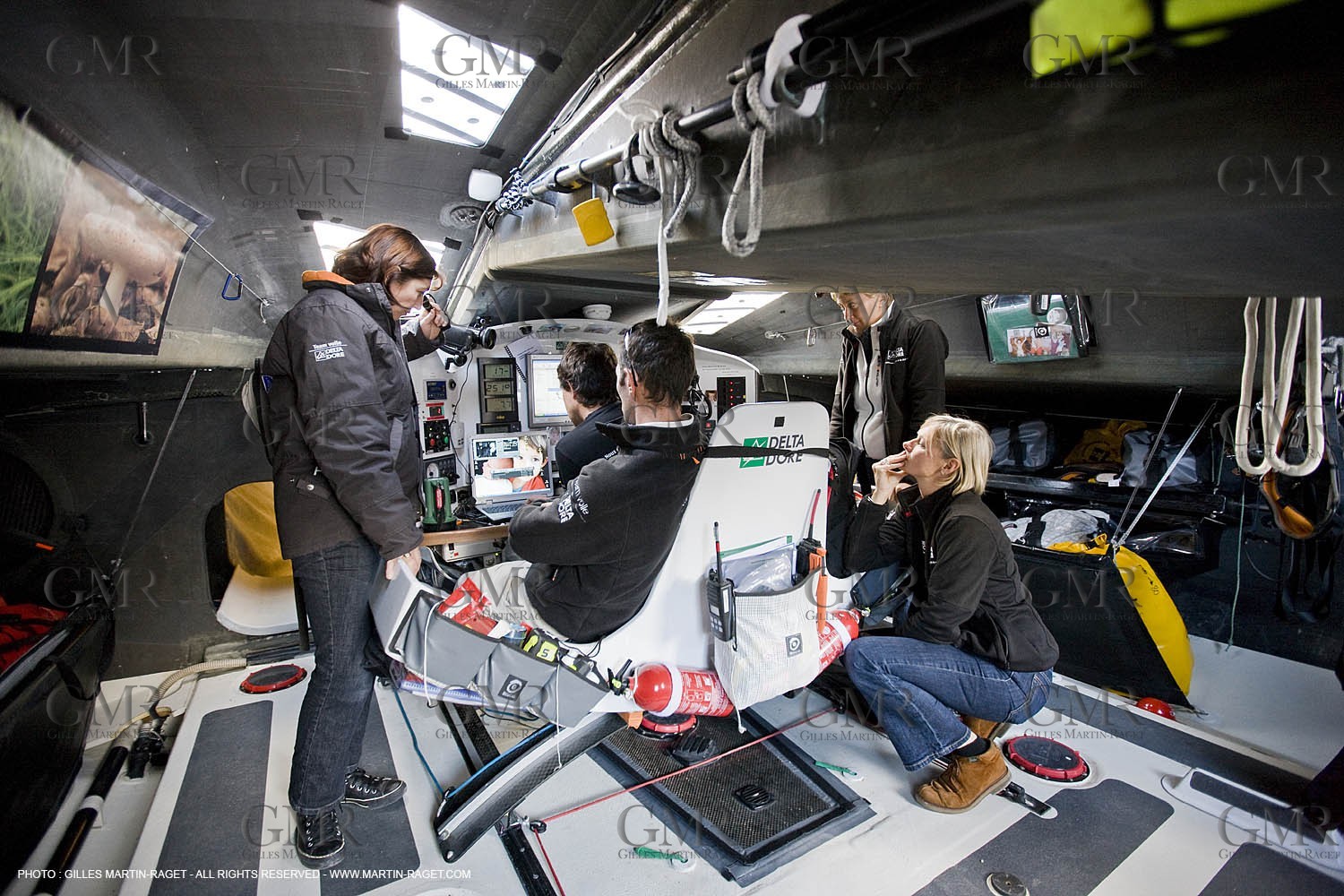 03 11 2008 - Les Sables d'Olonne (FRA,85) - Vendée Globe 2008 - Dockside ambiances - Delta Dore - Jeremie Beyou