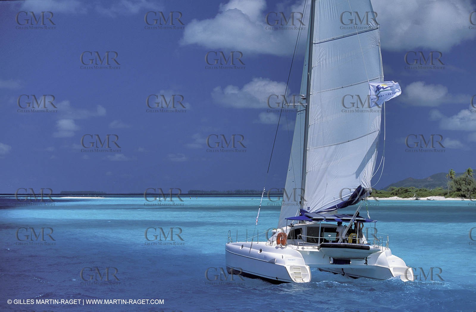 Cruising multihull sailing