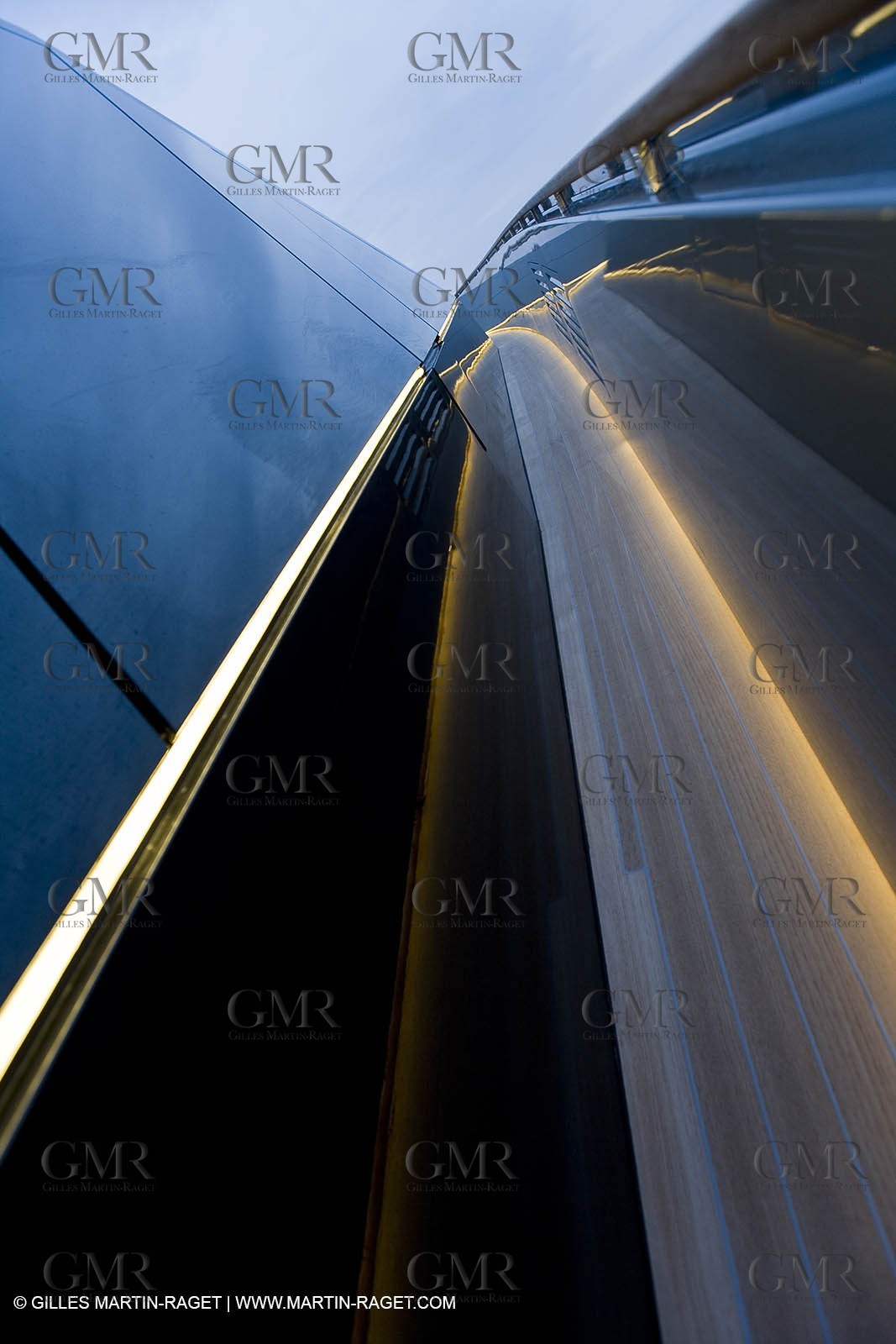 29 09 2007 - St Jean Cap Ferrat - Wally Yachts - Wally Power 70 - Lau Lau