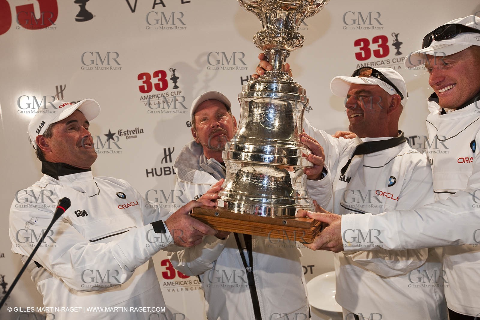 14 02 2010 - Valencia (ESP) - 33rd America's Cup - BMW ORACLE Racing - Race 2