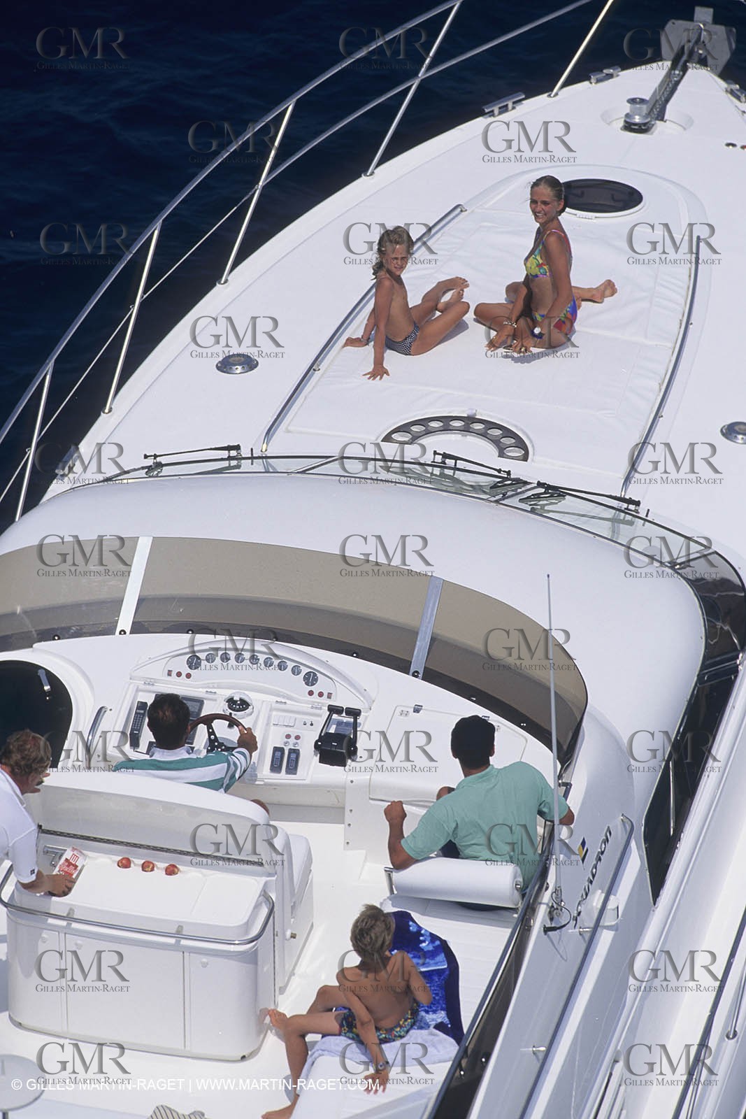 Powerboats, cruising