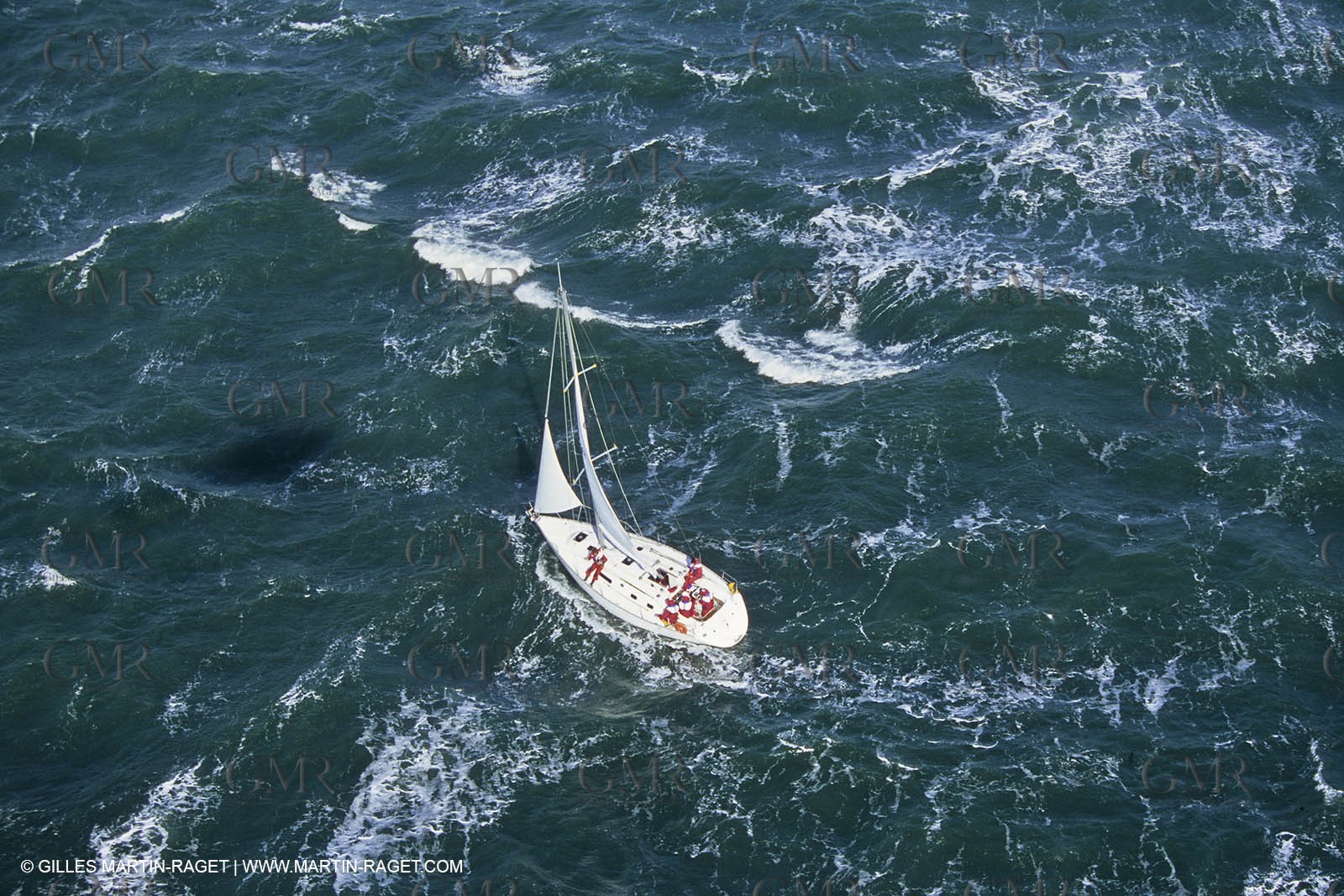 sailing, cruising, monohull under sails