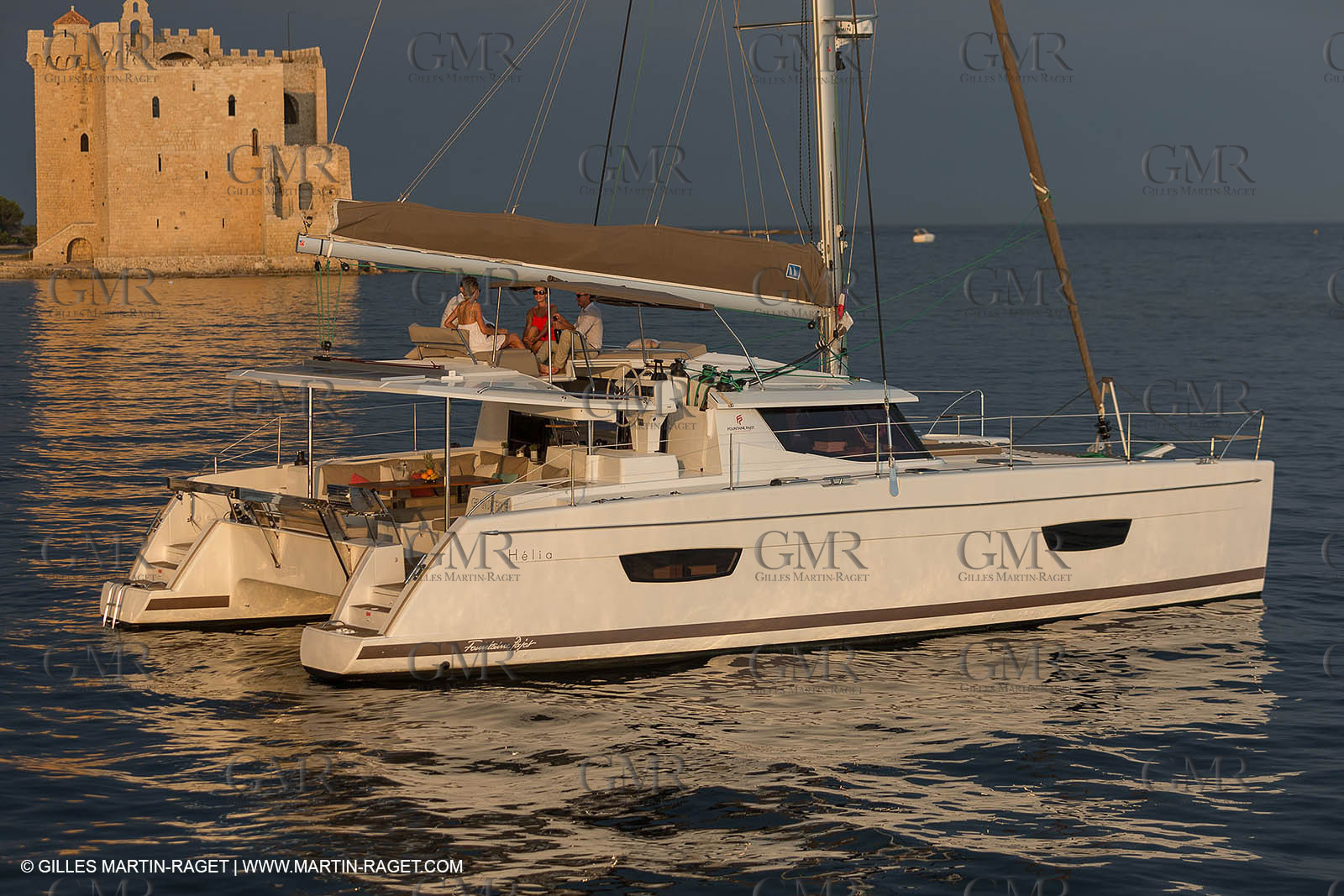 12 09 2016, Cannes (FRA,06), Chantier Fountaine-Pajot, Helia 44