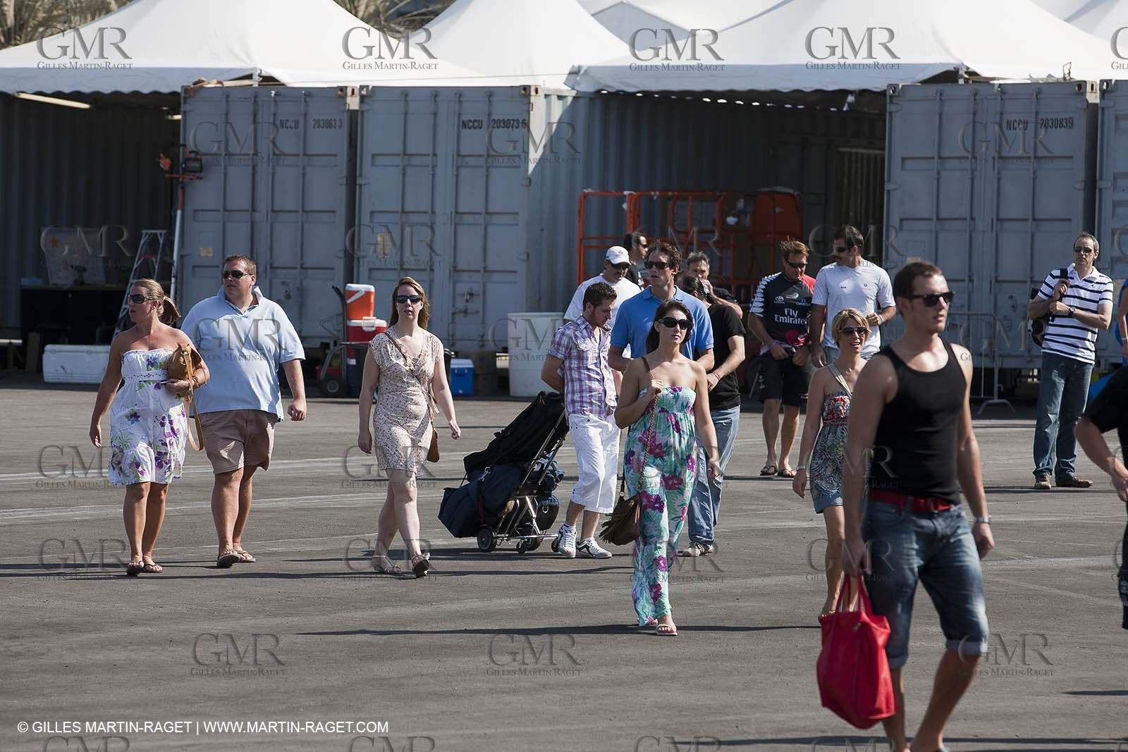 21 11 2010 - Dubai (UAE) - Dubai Louis Vuitton Trophy -  Round 2 - BMW ORACLE Racingg Vs Emirates Team New Zealand