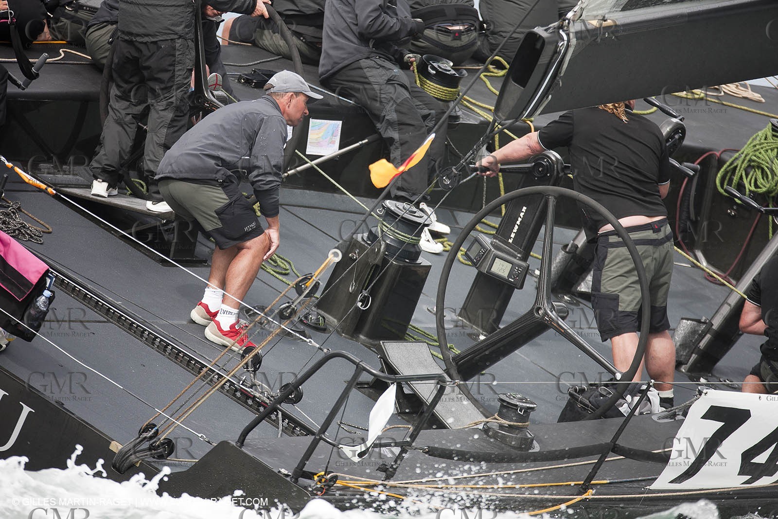 04 08 2010 - Cowes (UK, IOW) - The 1851 Cup -  BMW ORACLE Racing - Day 2.