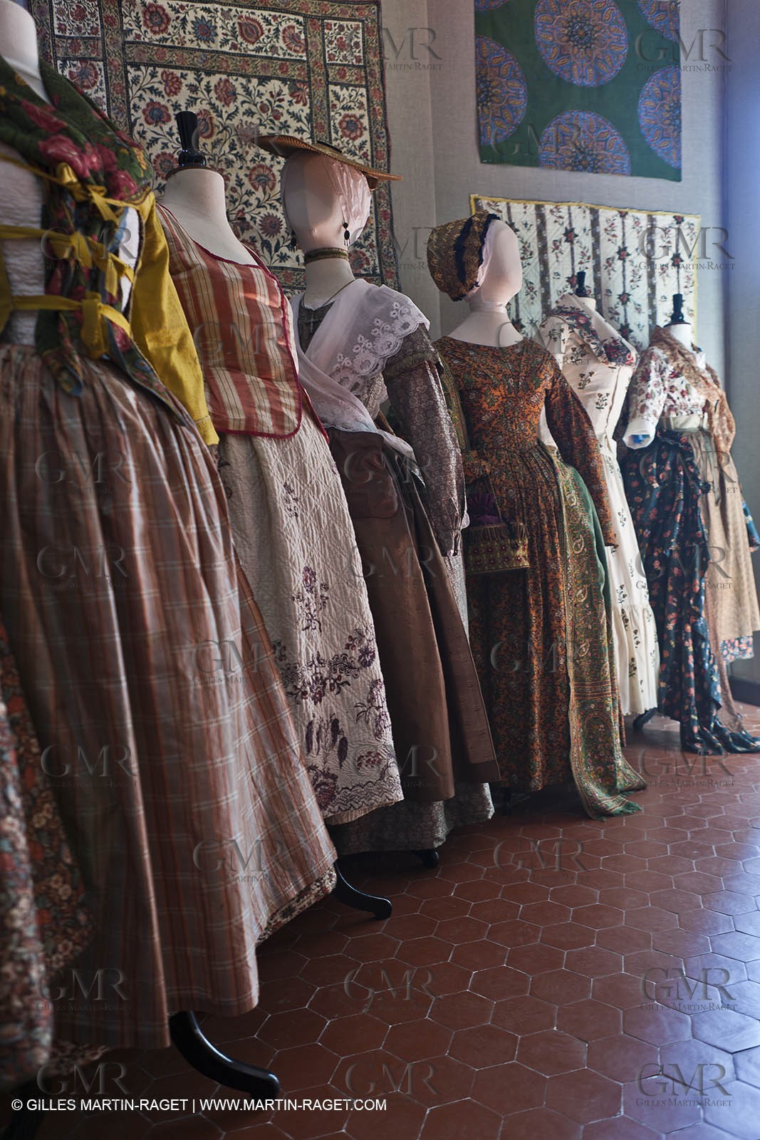 30 06 2011 - Toulon (FRA,83) - Villa Rosemaine - Indiennes sublimes exhibition