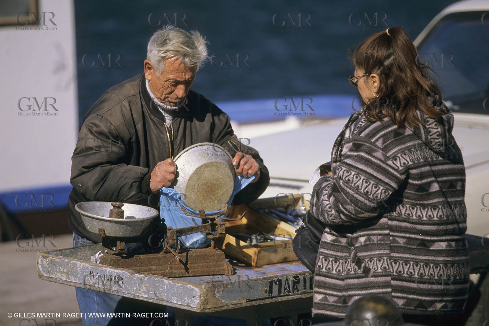 Pêche, barques, pointus, pêcheurs
