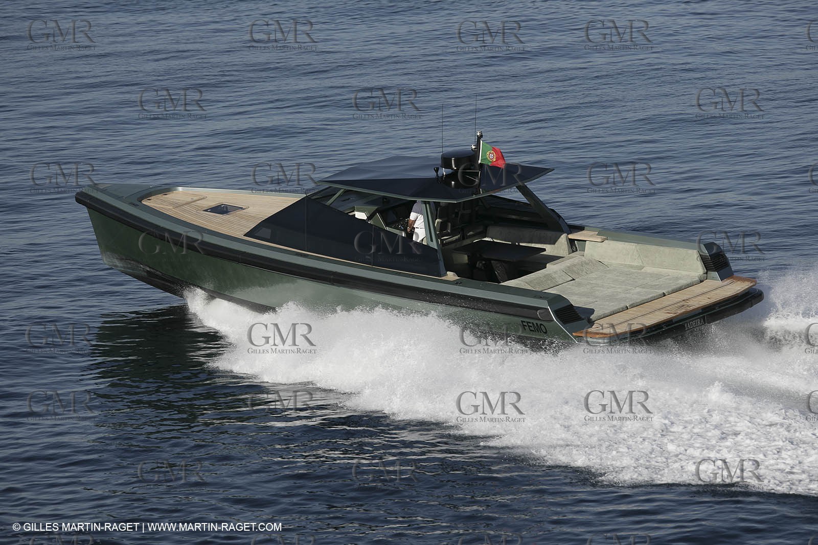 16 07 2007 - Portisco (Italie, Sardaigne) - Wally Power 47, 2007 version