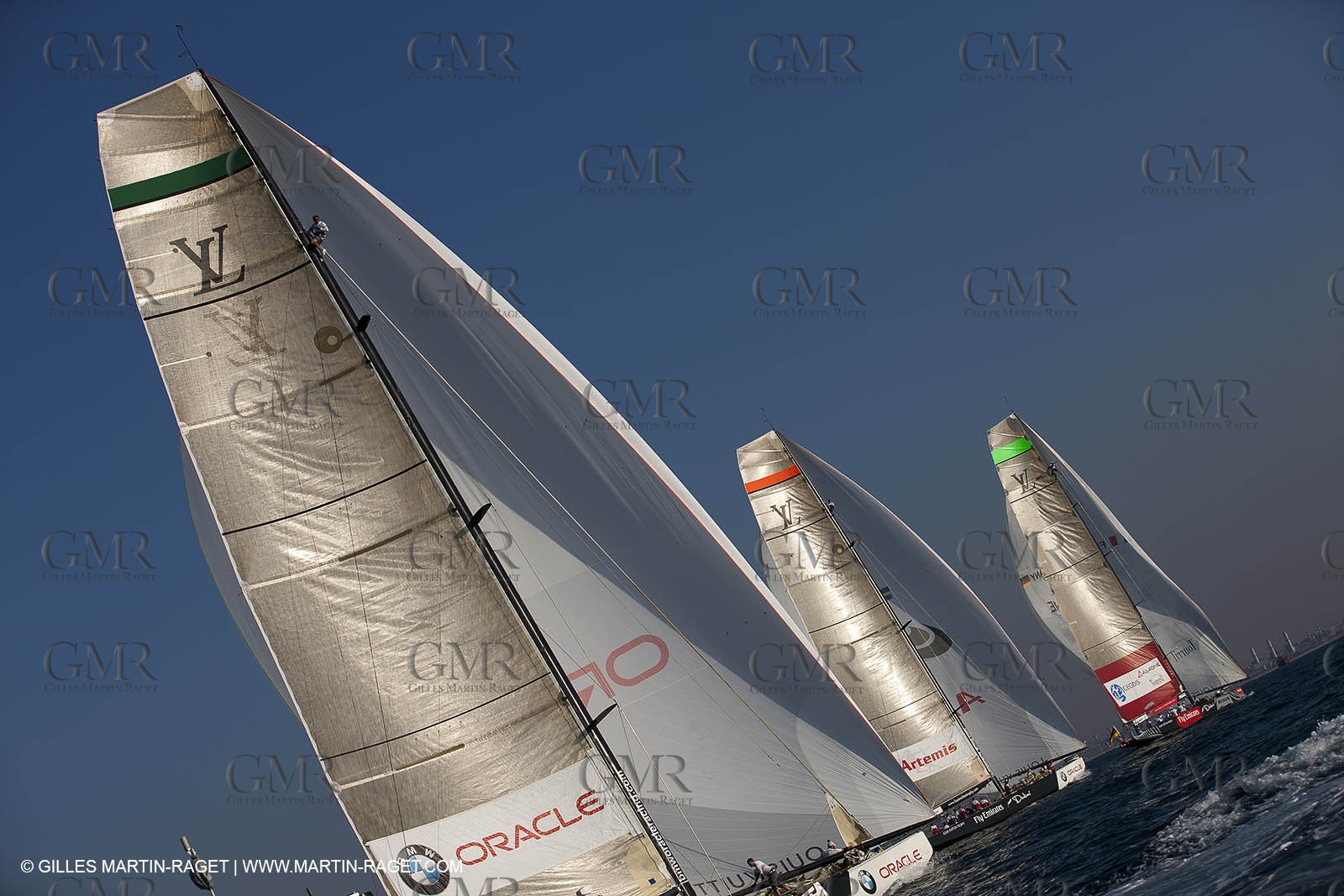 25 11 2010 - Dubai (UAE) - Dubai Louis Vuitton Trophy -  BMW ORACLE Racing - Fleet races
