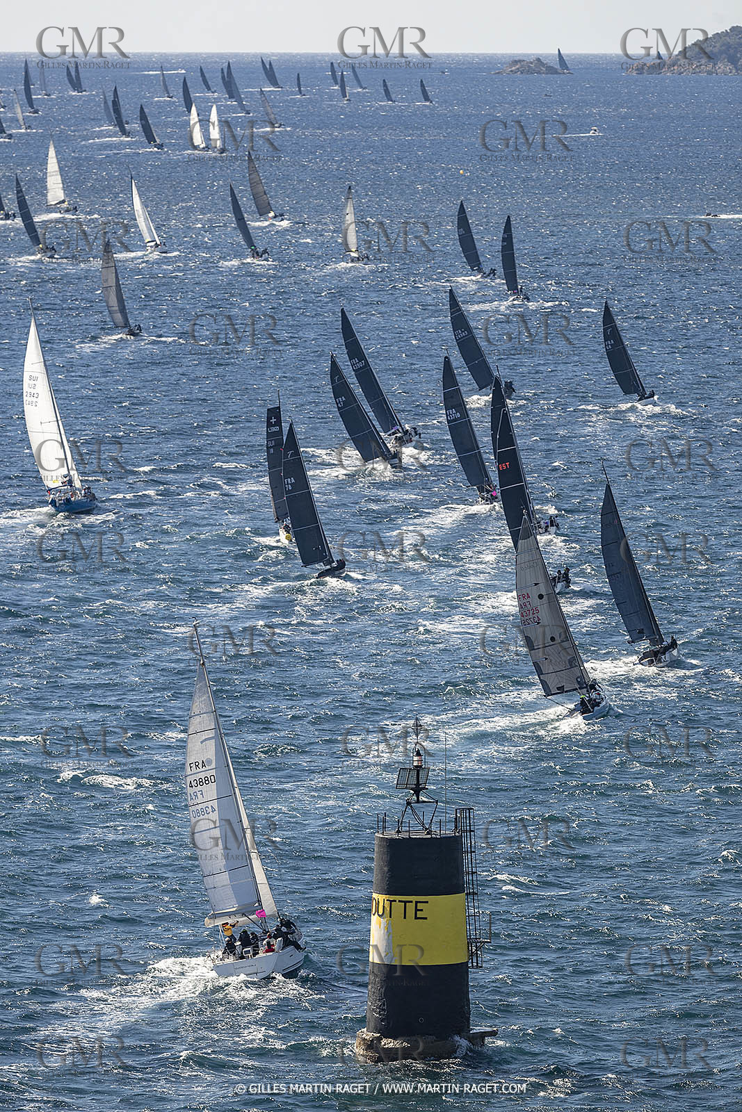 28 09 2022? Saint-Tropez,(FRA,83), Les Voiles de Saint-Tropez 2022 Régate N° 2 poup les modernes, navigation libre pour les grandes goélettes