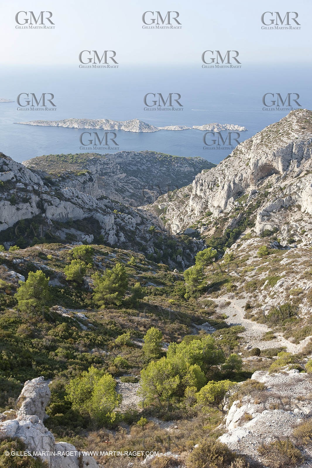 10 09 2009 - Marseille (FRA, 13) - Les Calanques - Massif de Marseilleveyre - Roc St Michel et Vallon de la Mounine