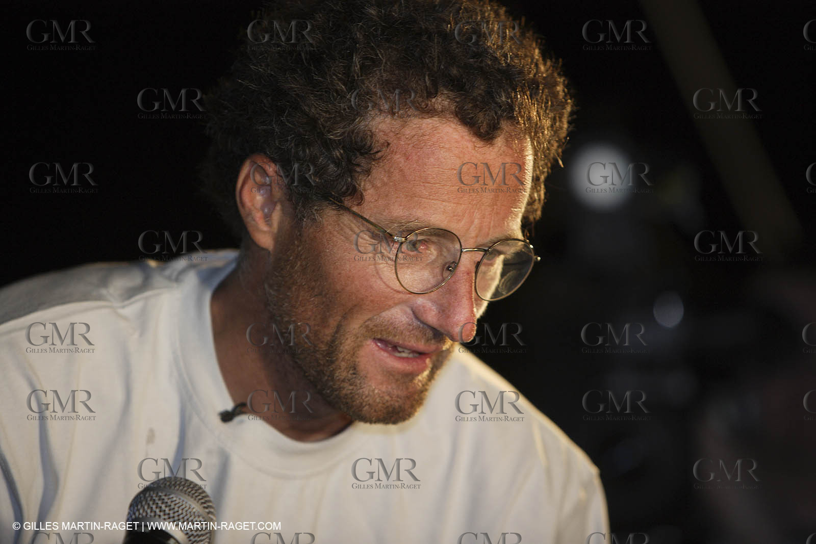 06 11 2006 - Pointe à Pitre Guadelupe (FRA) - Route du Rhum 2006 arrival Michel Desjoyeaux (Géant)