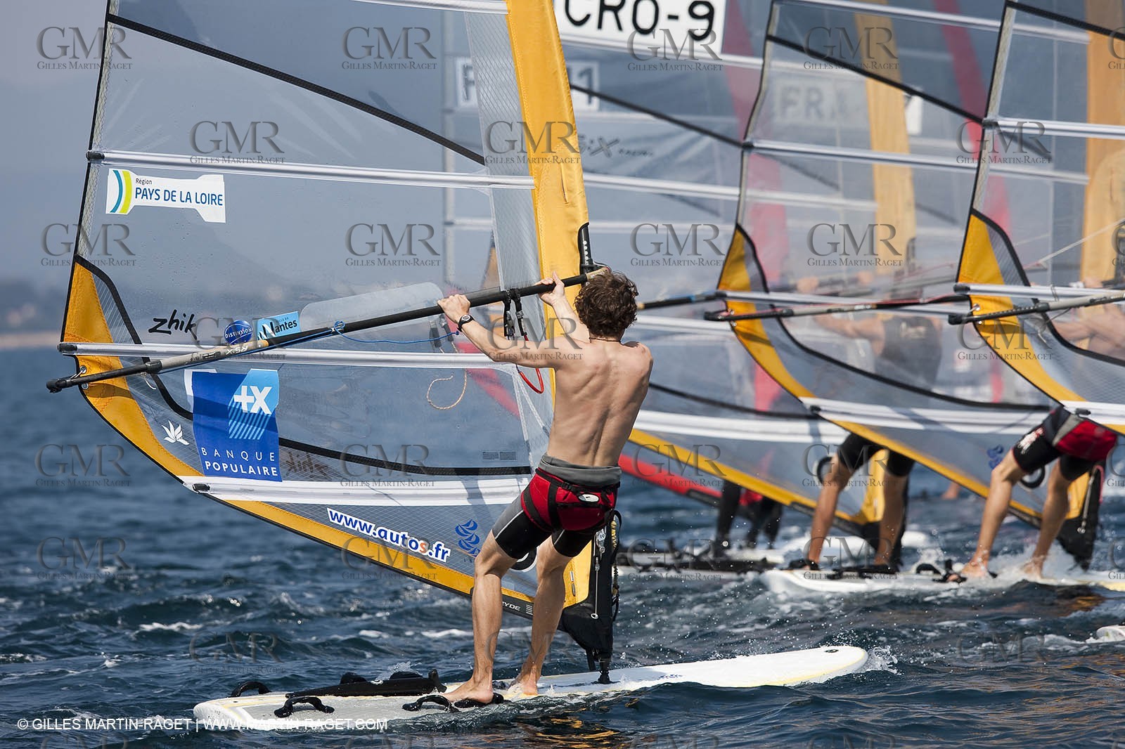 20 04 2010 - Hyères (FRA,83) - SOF 2010 - ZHIK Team - RSXmen - Julien Bontemps