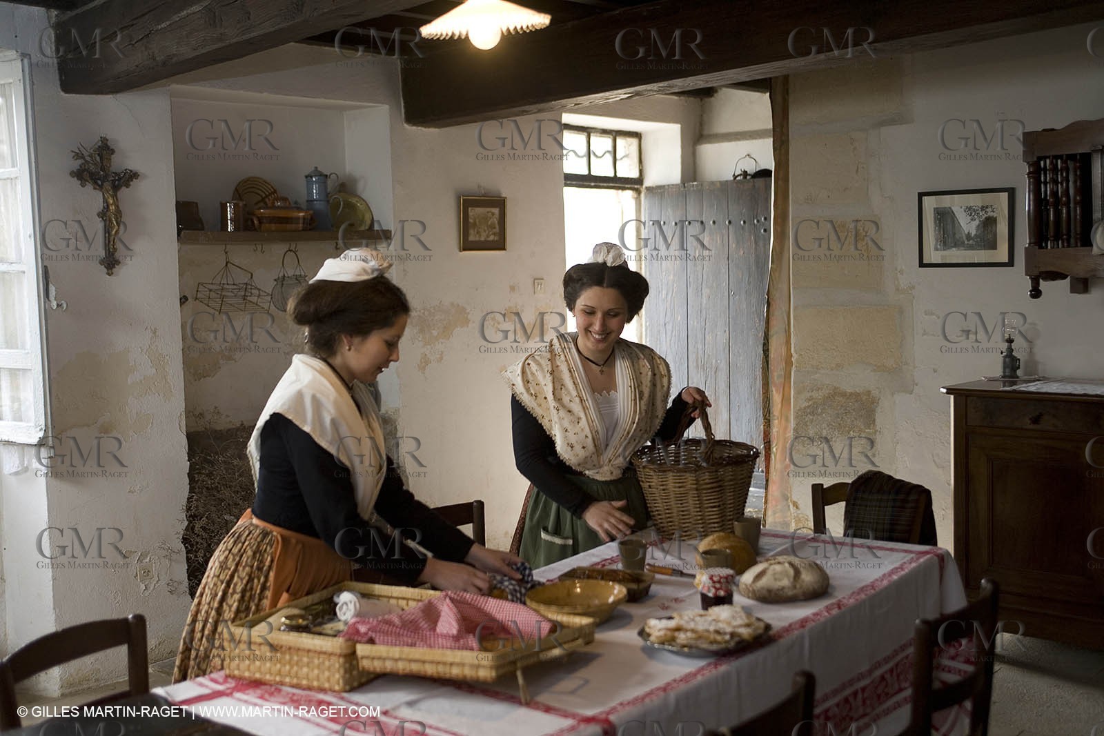 18 02 2007 - Saint Rémy de Provence - Queen of Arles in the Alpilles - Frederic Mistral House