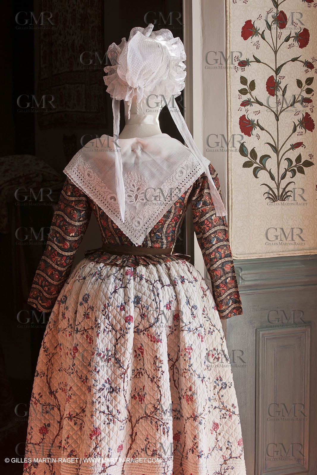 30 06 2011 - Toulon (FRA,83) - Villa Rosemaine - Indiennes sublimes exhibition