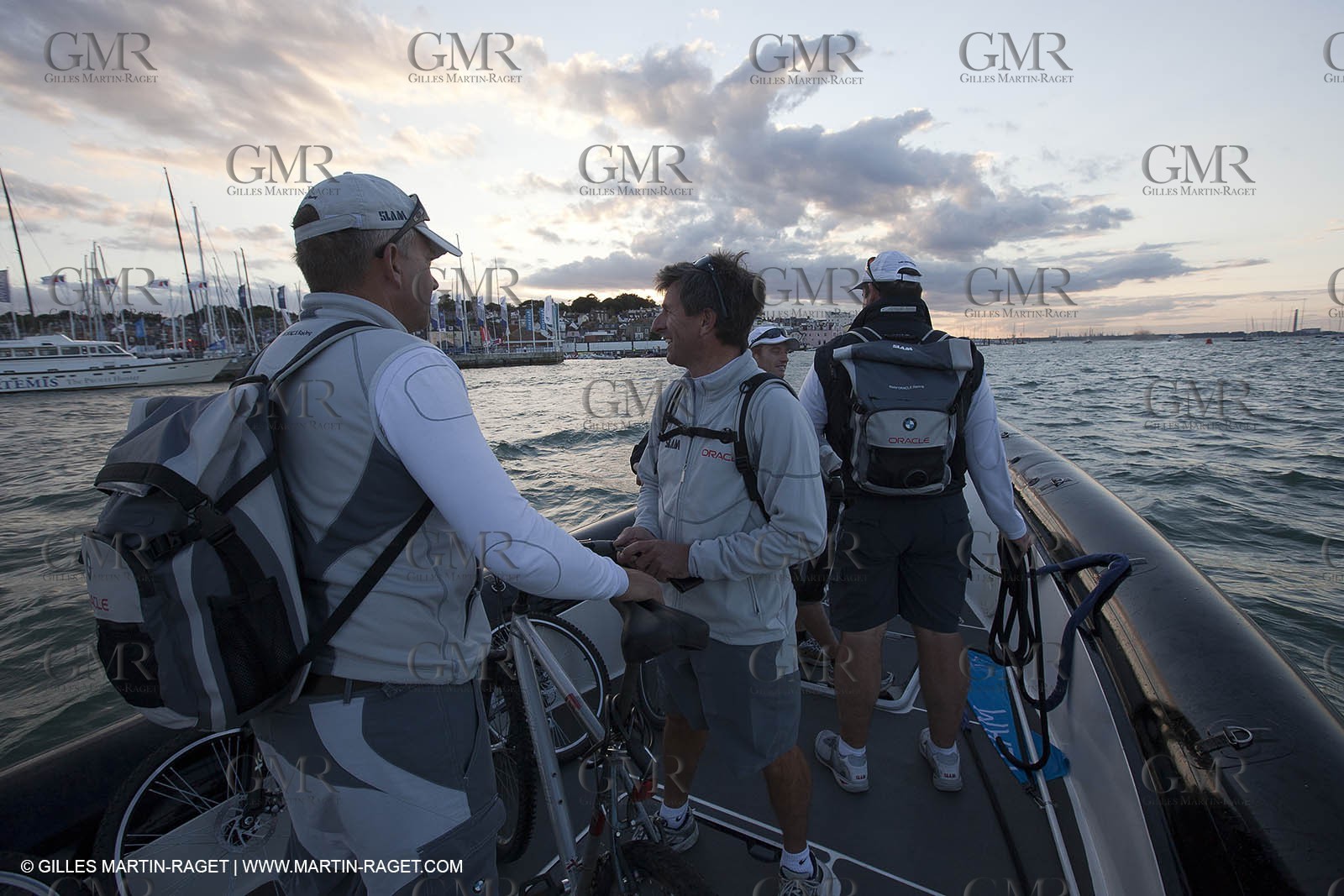 04 08 2010 - Cowes (UK, IOW) - The 1851 Cup -  BMW ORACLE Racing - Day 2.