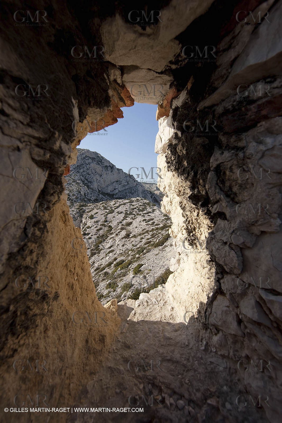 23 03 2009 - Marseille (FRA, 13) - Les Calanques - Cap Morgiou - Vestiges des fortifications