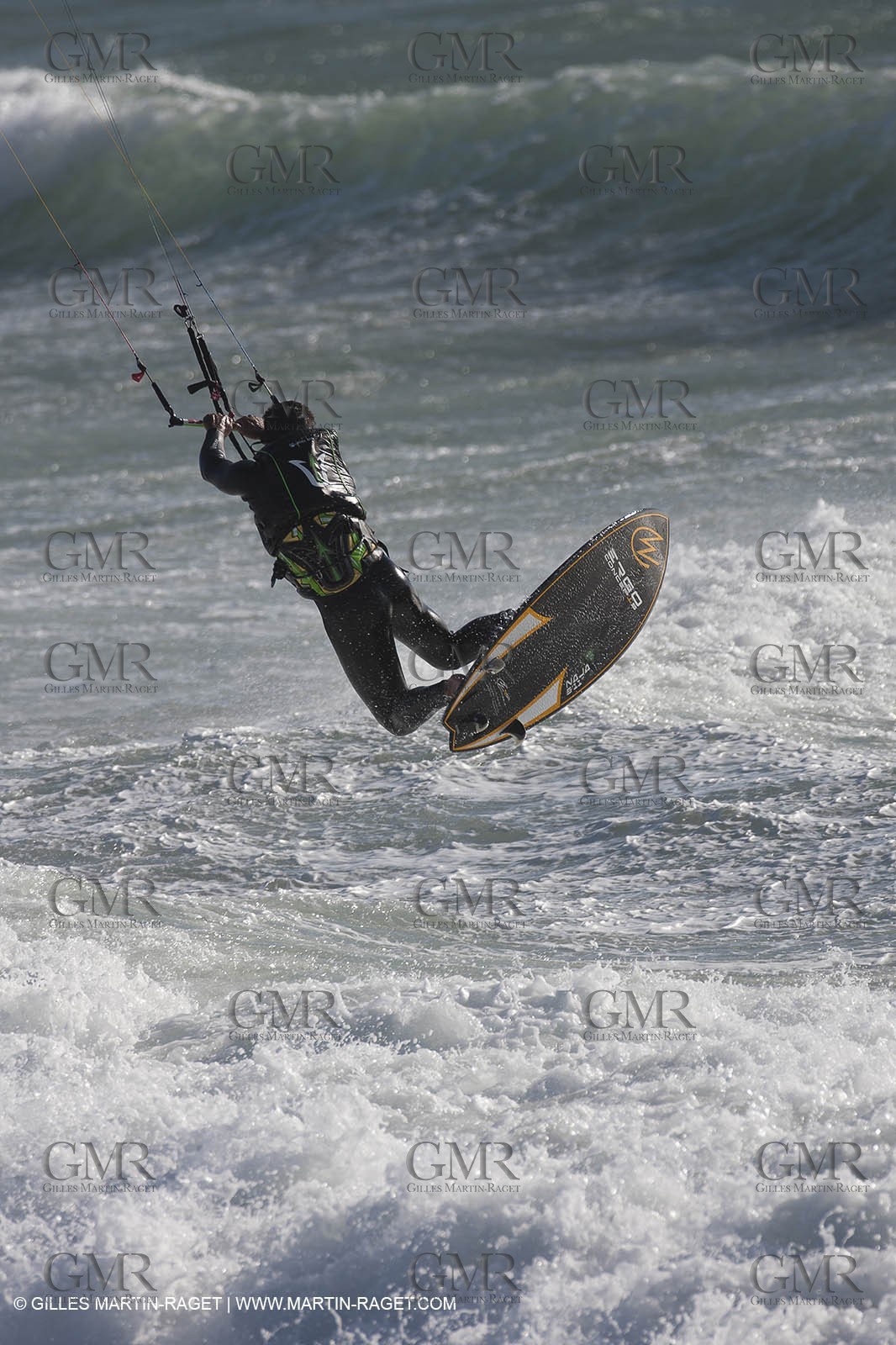 22 07 2011 - Cascais (POR) - 34th America's Cup - AC World Series - Cascais 2011 - Gincho, kite and windsurf spot near Cascais