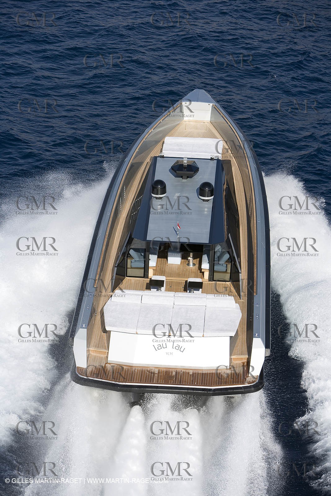 29 09 2007 - St Jean Cap Ferrat - Wally Yachts - Wally Power 70 - Lau Lau