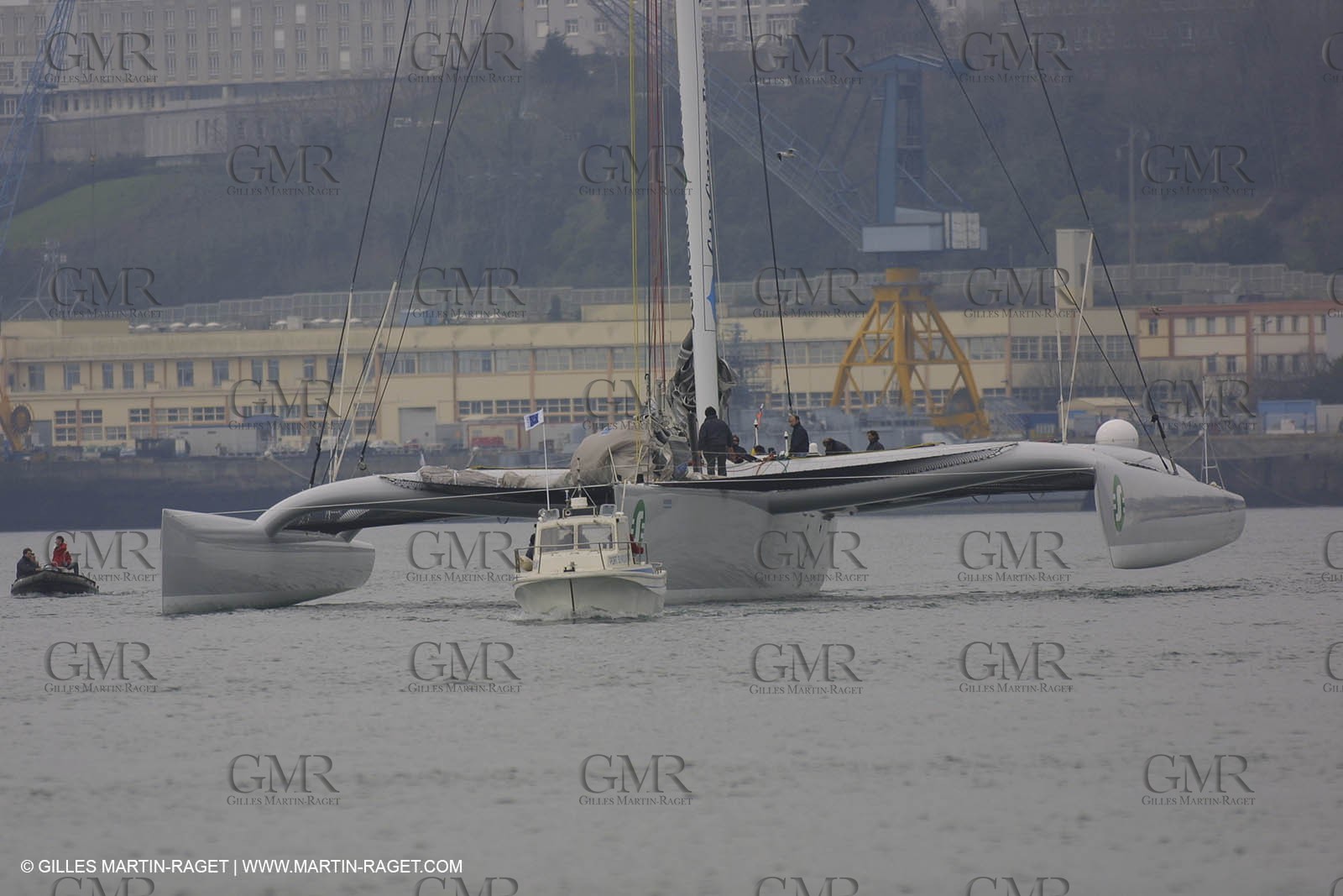 Geronimo - Jules Verne Trophy 2001 start - Brest