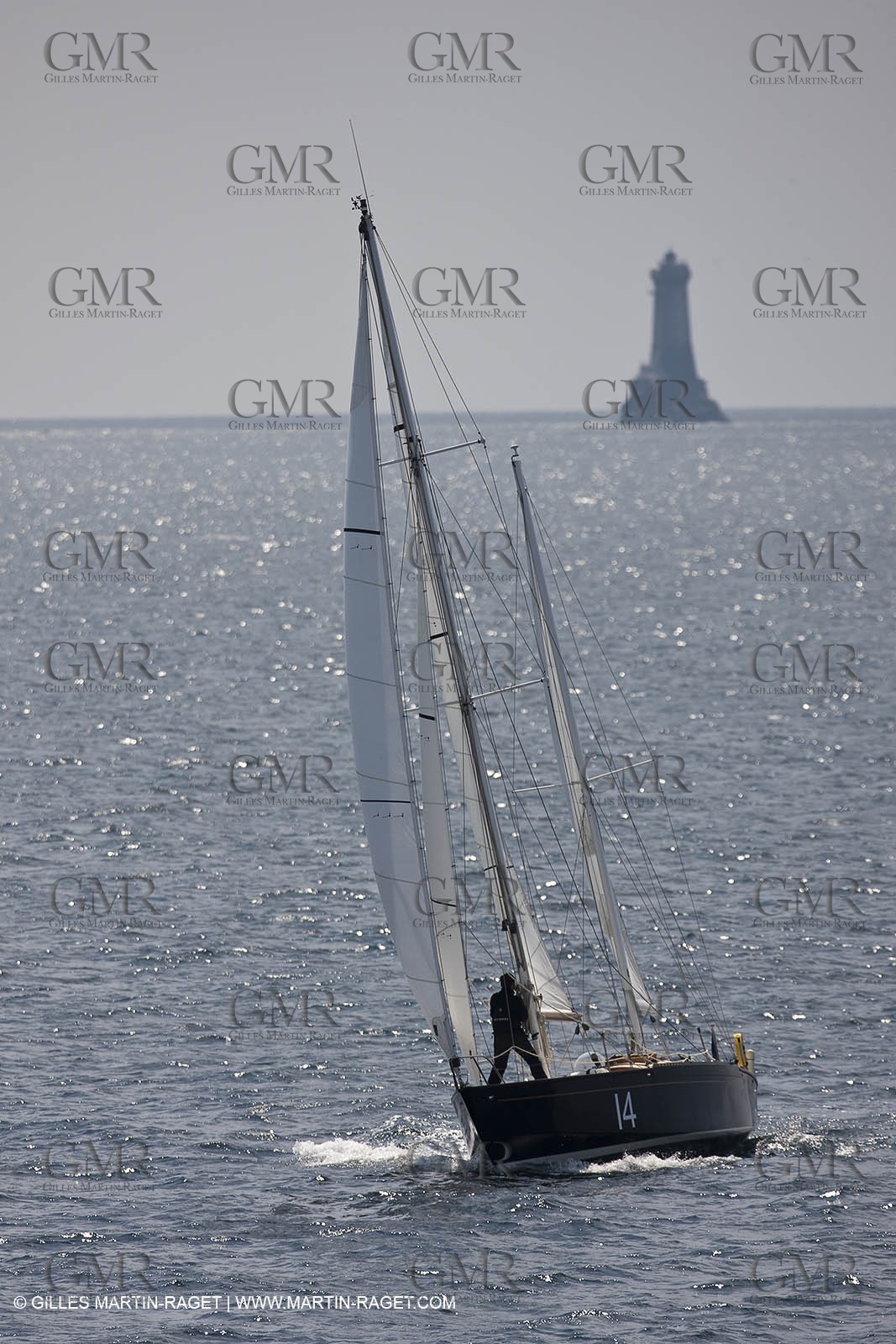 19 05 2010 - Raz de Sein (FRA,29) -  Pen Duick II