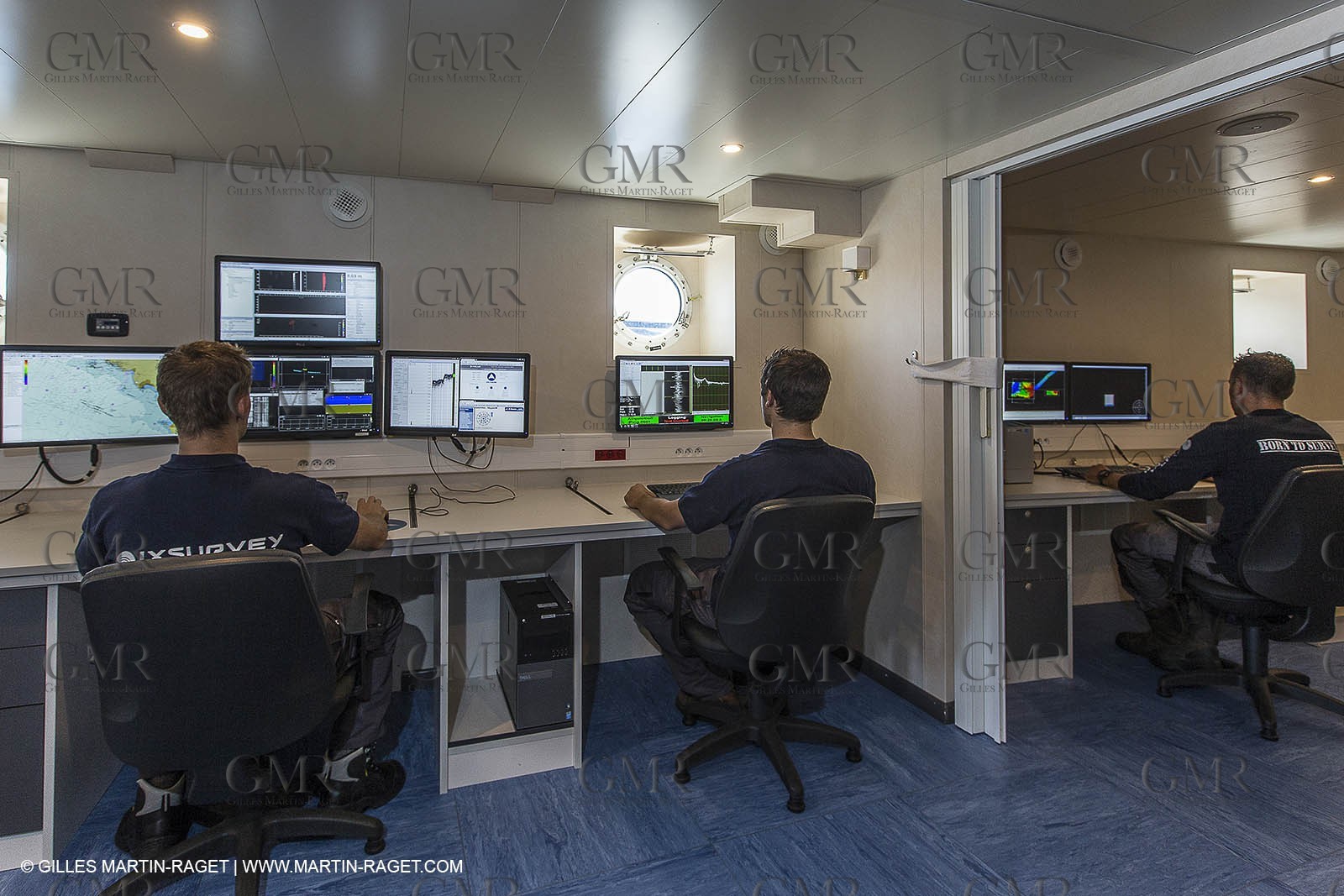 11 09 2014 - la Ciotat (FRA,13) - onboar Al Azzizi, oceanographic research ship buit by H2X boat yard, measure devices manipuation
