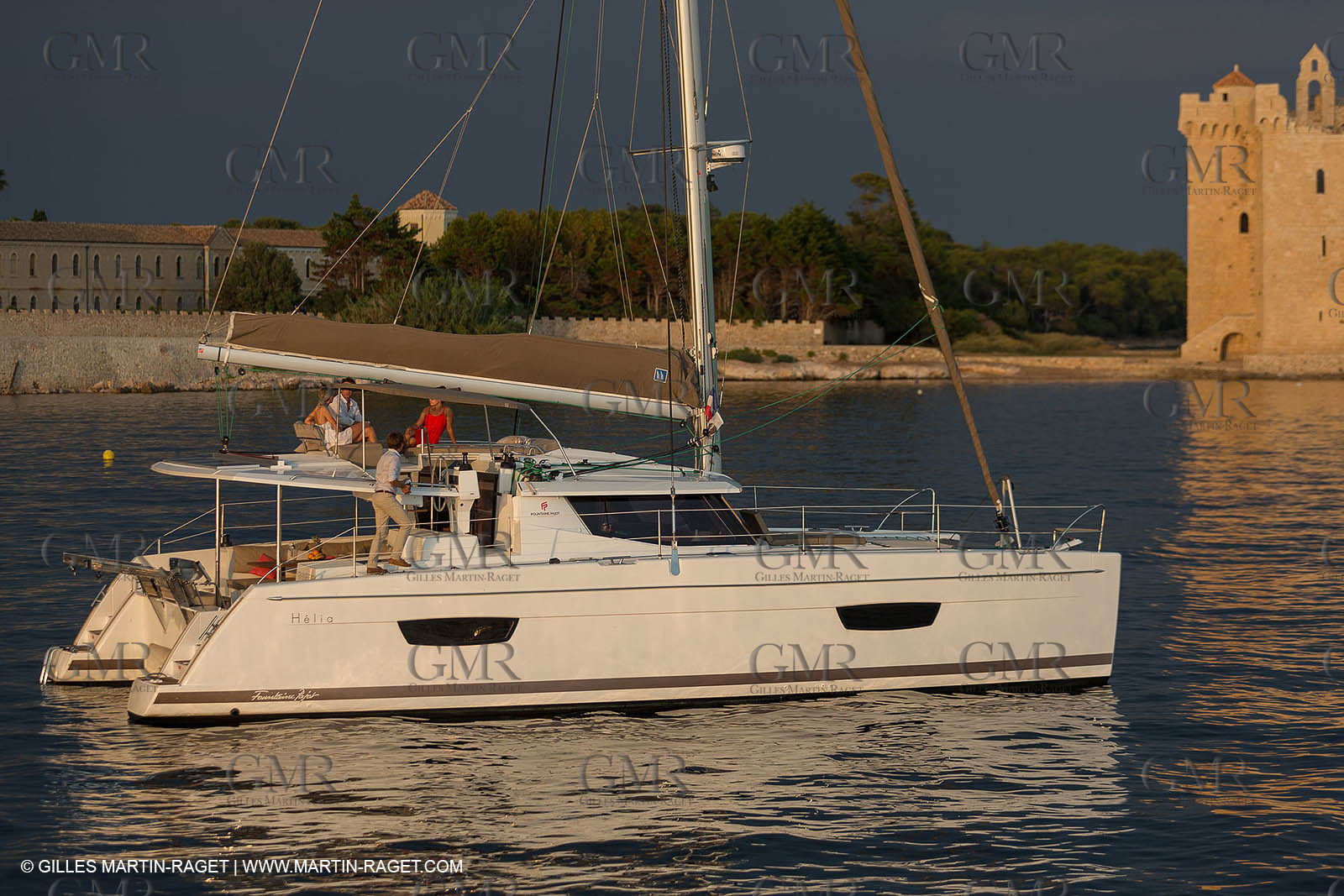 12 09 2016, Cannes (FRA,06), Chantier Fountaine-Pajot, Helia 44