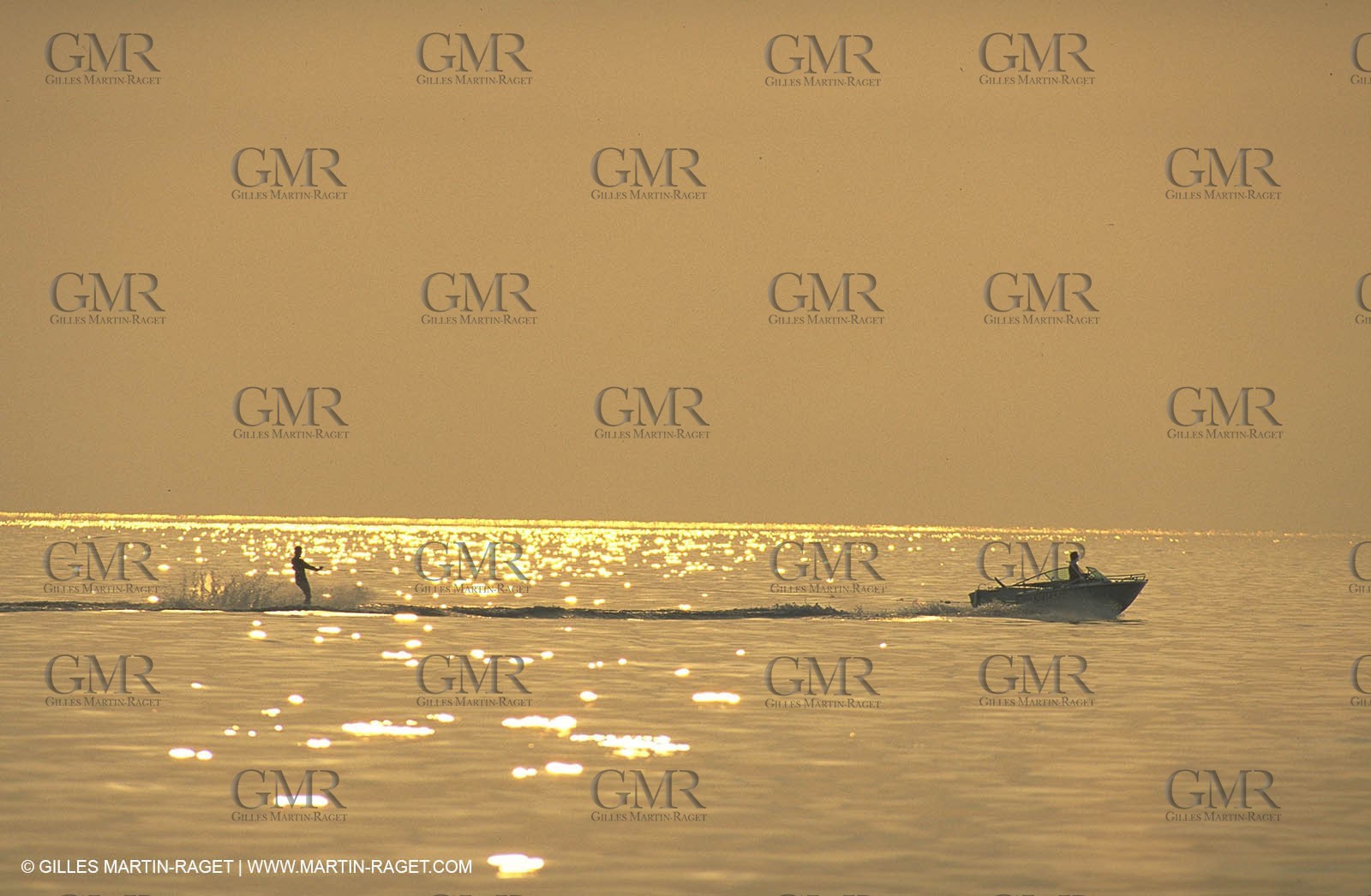 Waterskiing - Wakeboard