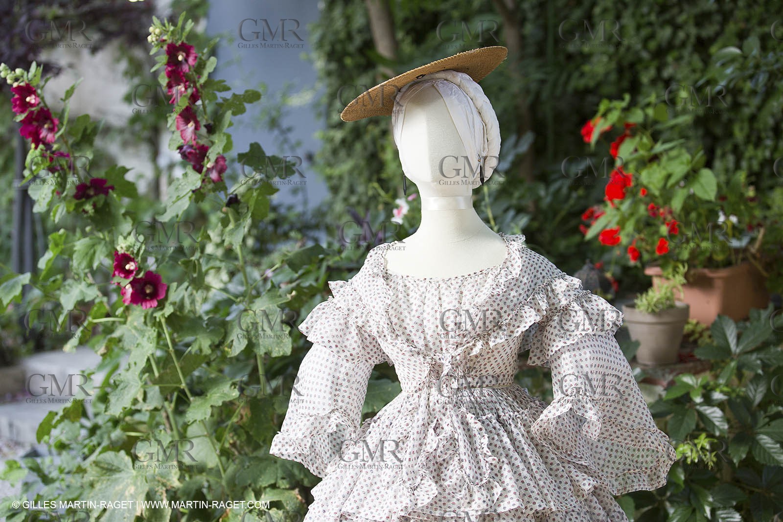 06 07 2012, Toulon (FRA,83), Villa Rozemaine, exhibition 'Fashion Dresses