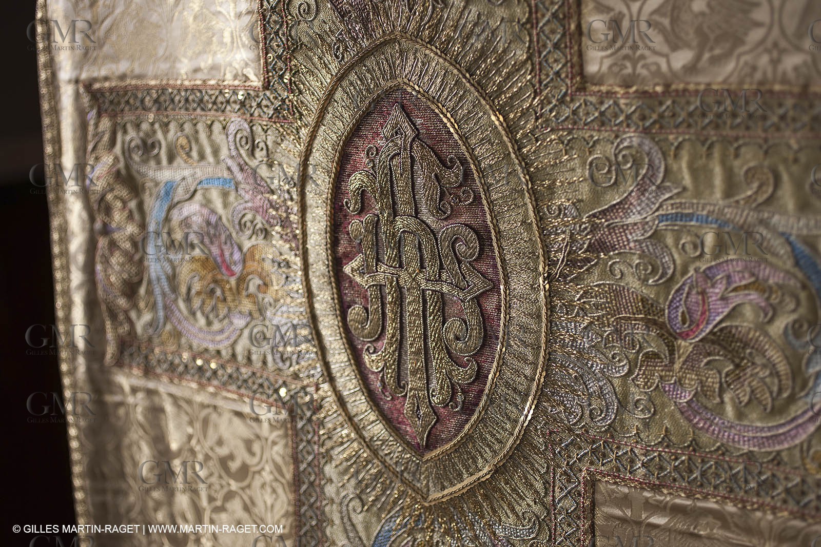 04 02 2013 - Marseille(FRA,13), Notre Dame de la Garde, liturgical clothing