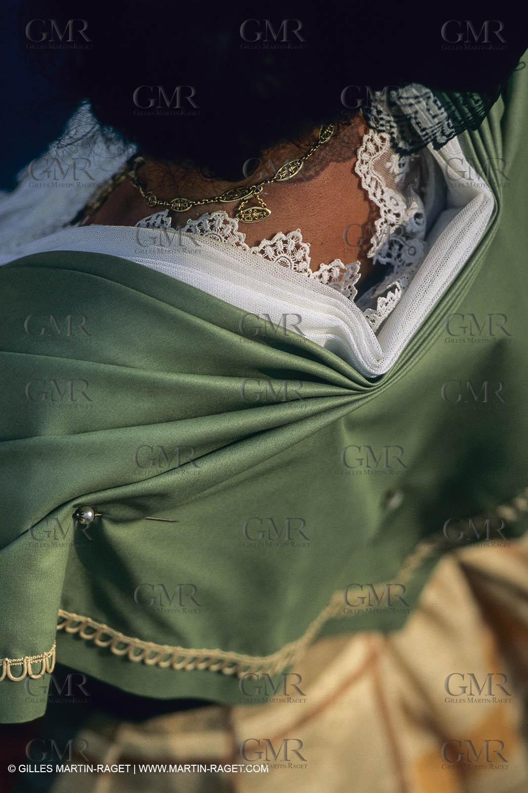 Arles (FRA,13) - Costume from Arles Fest