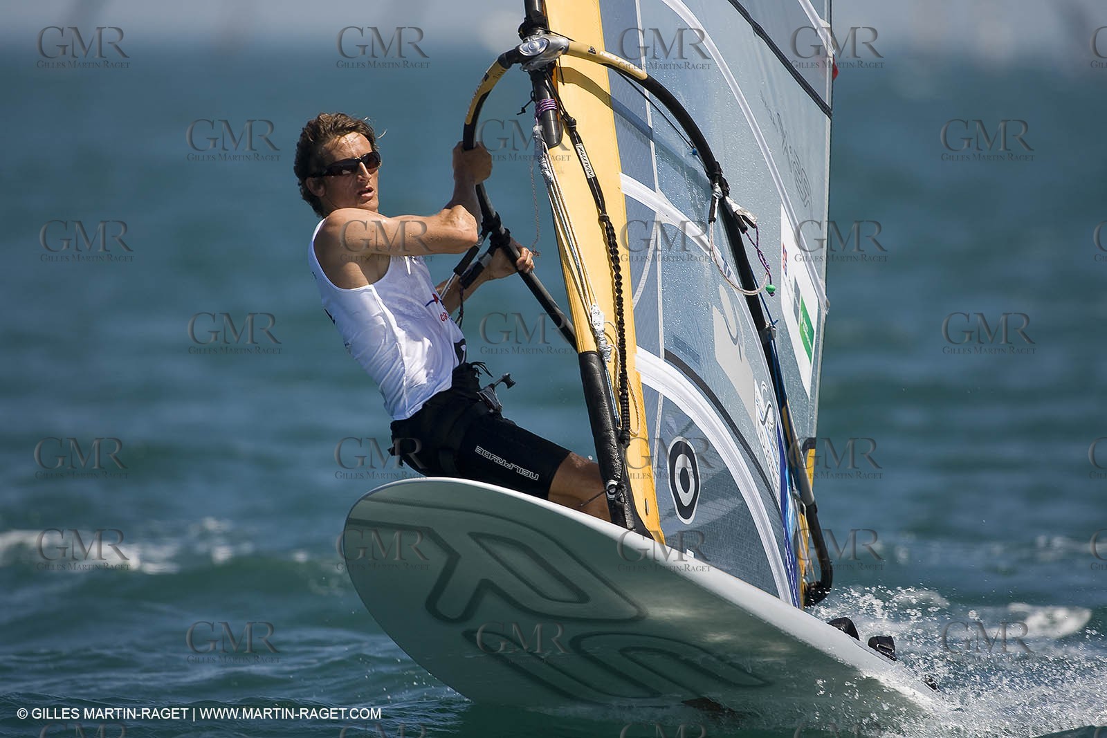 07-06-07 - ISAF SAILING WORLD CHAMPIONSHIPS - CASCAIS 2007 - DAY 3 - RS:X Men Class - FRA - Bontemps Julien