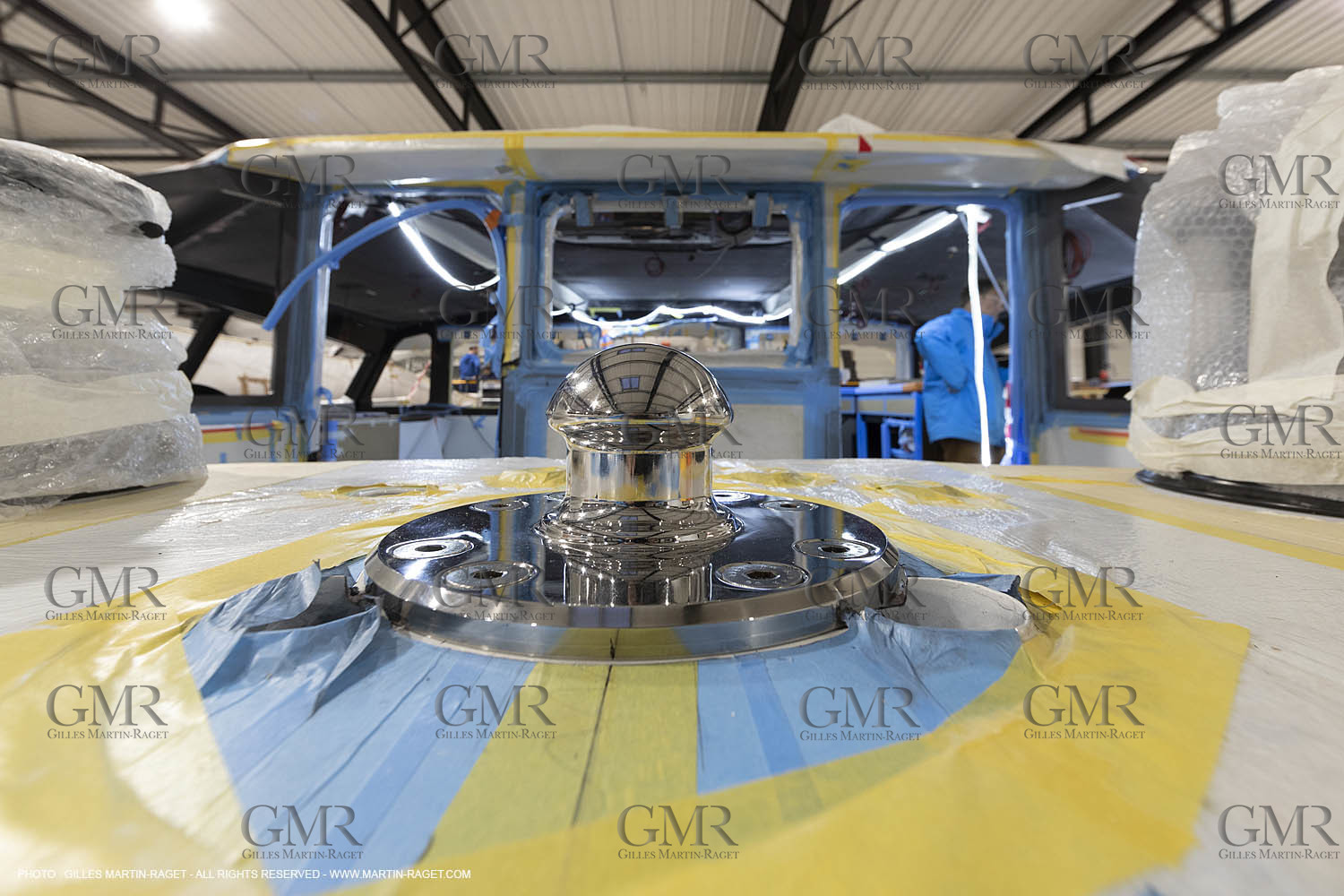 29 10 2018, La Grande Motte (FRA,30), Chantier Gunboat, construction du Gunboat 68, montage pied de mât rotatif