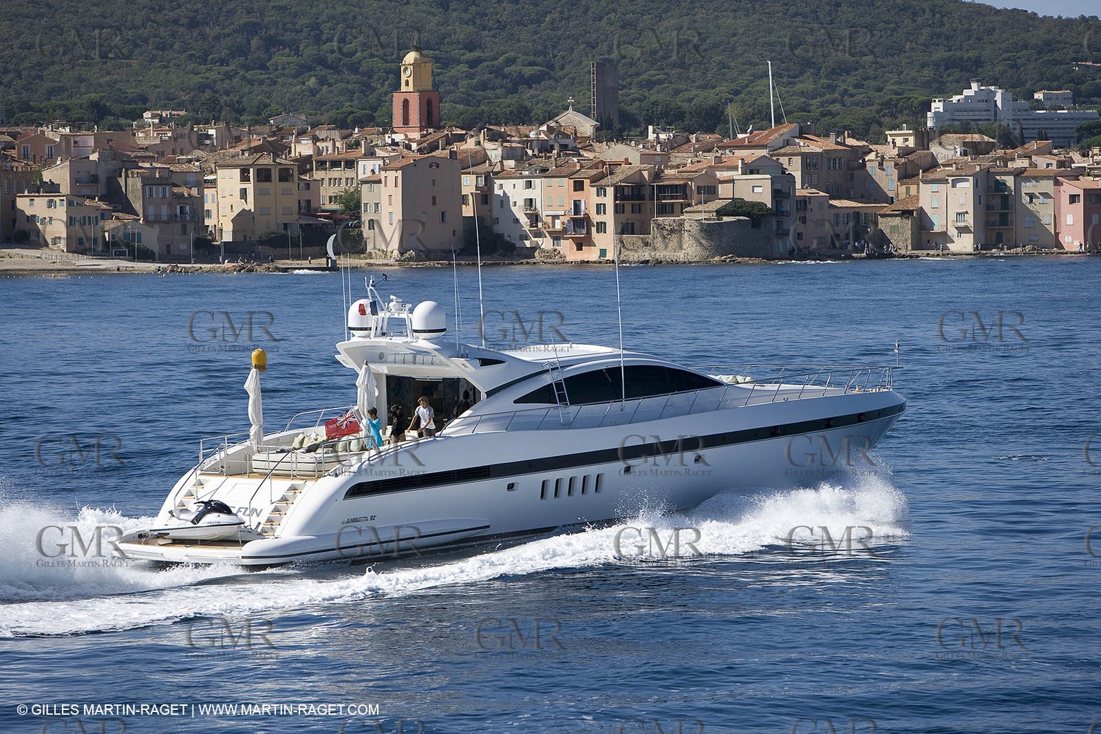 06 09 2007 - Saint Tropez (FRA, 83) - Superyachts - Motoryachts - Mangusta 92 Triple Fun in Saint Tropez - Mooring at Club 55 at Pampelonne Beach