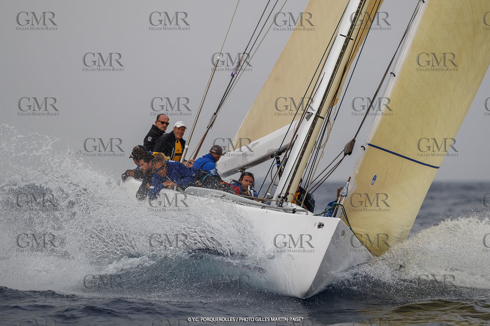 19 06 2024, Porquerolles Island (FRA), Championnat du monde des 12 m JI 2024, Race Day 1