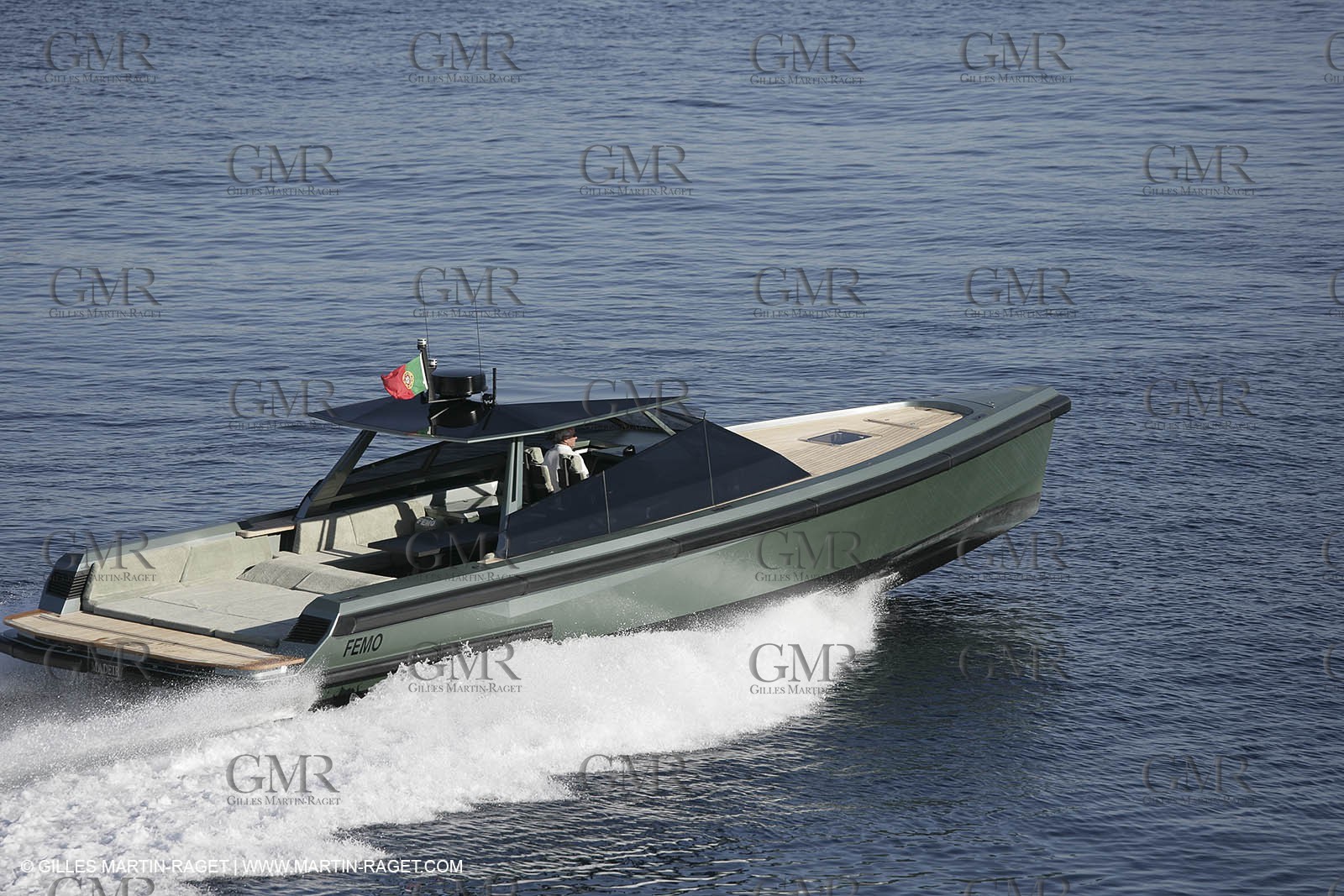 16 07 2007 - Portisco (Italie, Sardaigne) - Wally Power 47, 2007 version