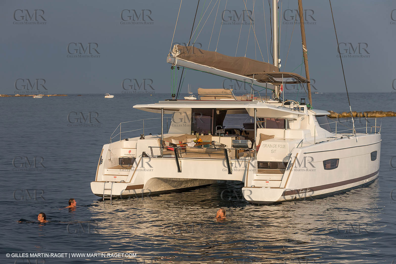 12 09 2016, Cannes (FRA,06), Chantier Fountaine-Pajot, Helia 44