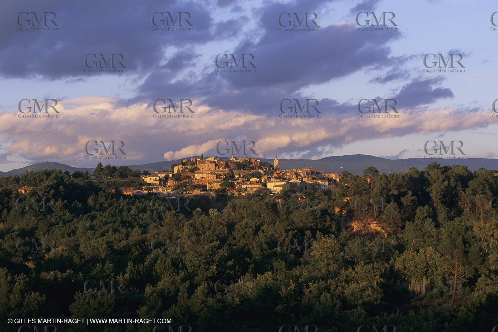 France, Provence, Luberon, Roussillon