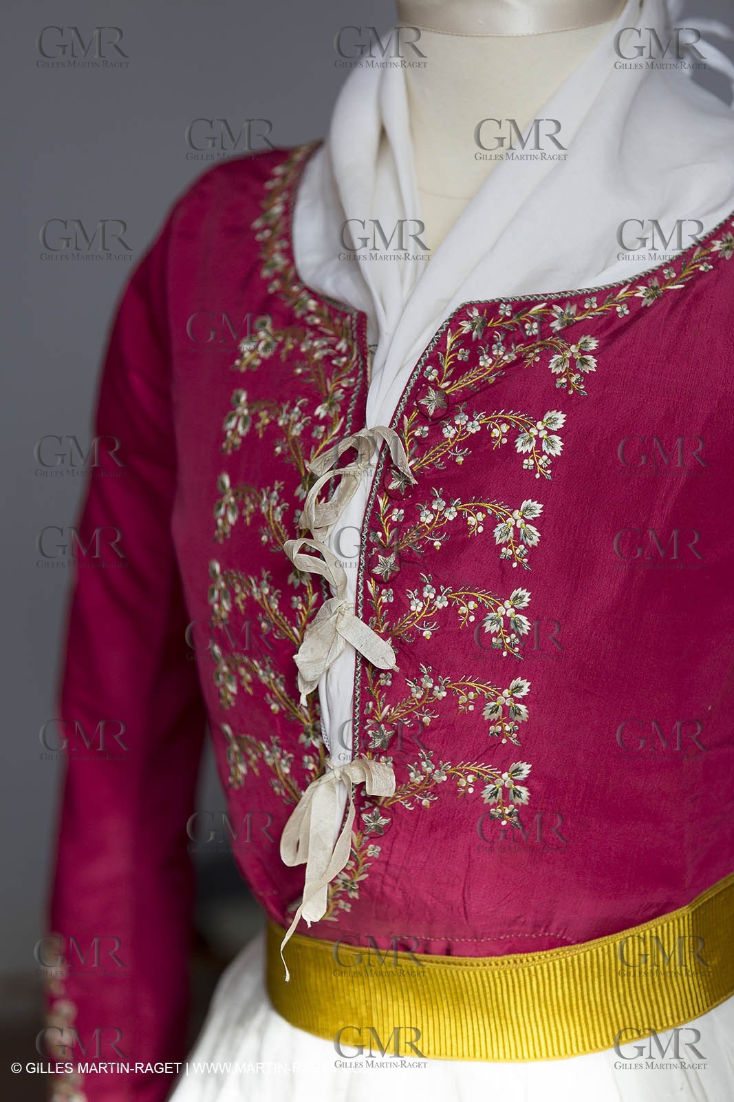 31 10 2013 - Ansouis (FRA,84) - Ansouis castle - Costumes of the exhibit Men costumes