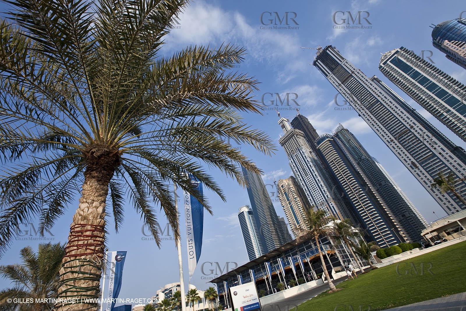 14 11 2010 - Dubai (UAE) - Dubai Louis Vuitton Trophy -  BMW ORACLE Racing - Training - Onboard Vs All 4 one