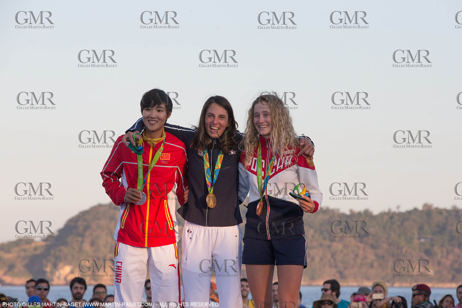 14 08 2016, Rio de Janeiro (BRA), 2016 Olympic Games, Sailing, RSX Women medal ceremony, Peina Chen (CHI), Charline Picon (FRA), Stefania Elfutina (RUS)