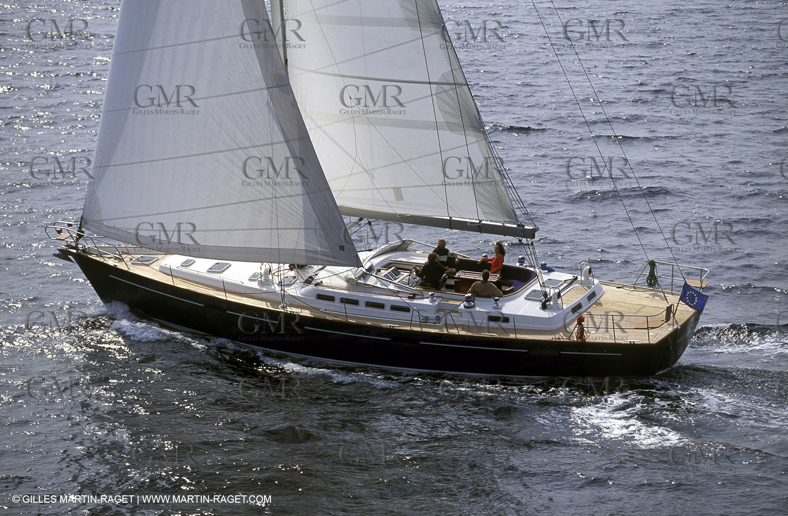 Crusing monohull sailing