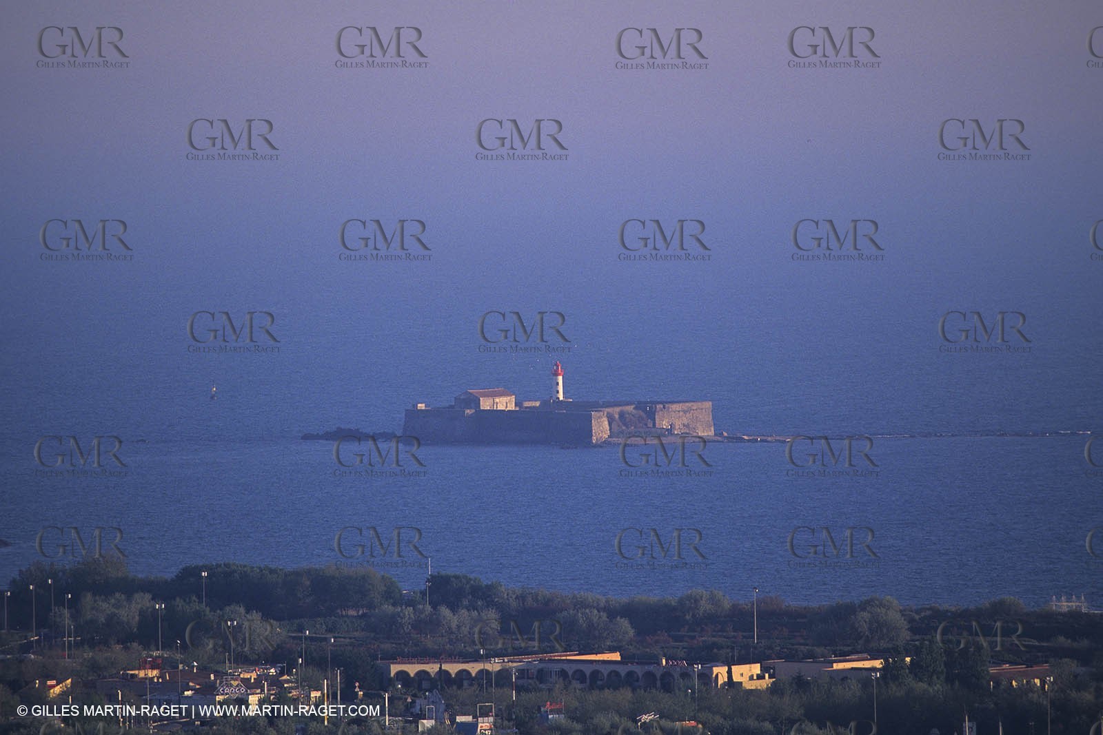 Phres, balises, semaphores, lighthouses, semaphoruses,