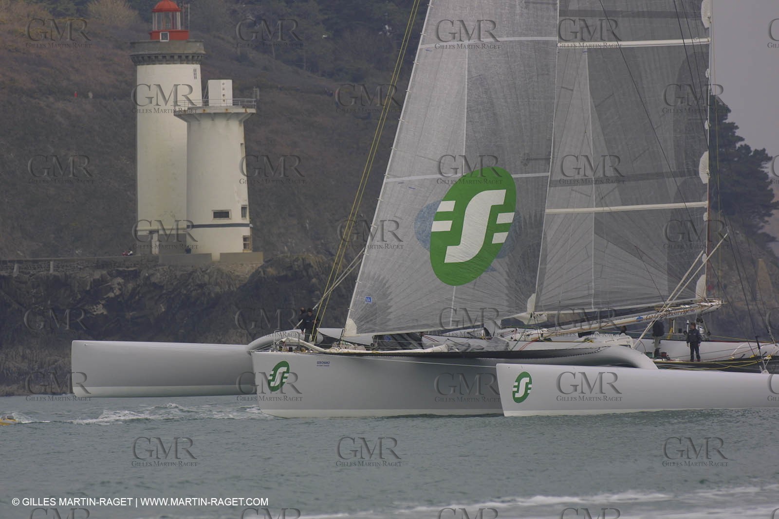 Geronimo - Jules Verne Trophy 2001 start - Brest
